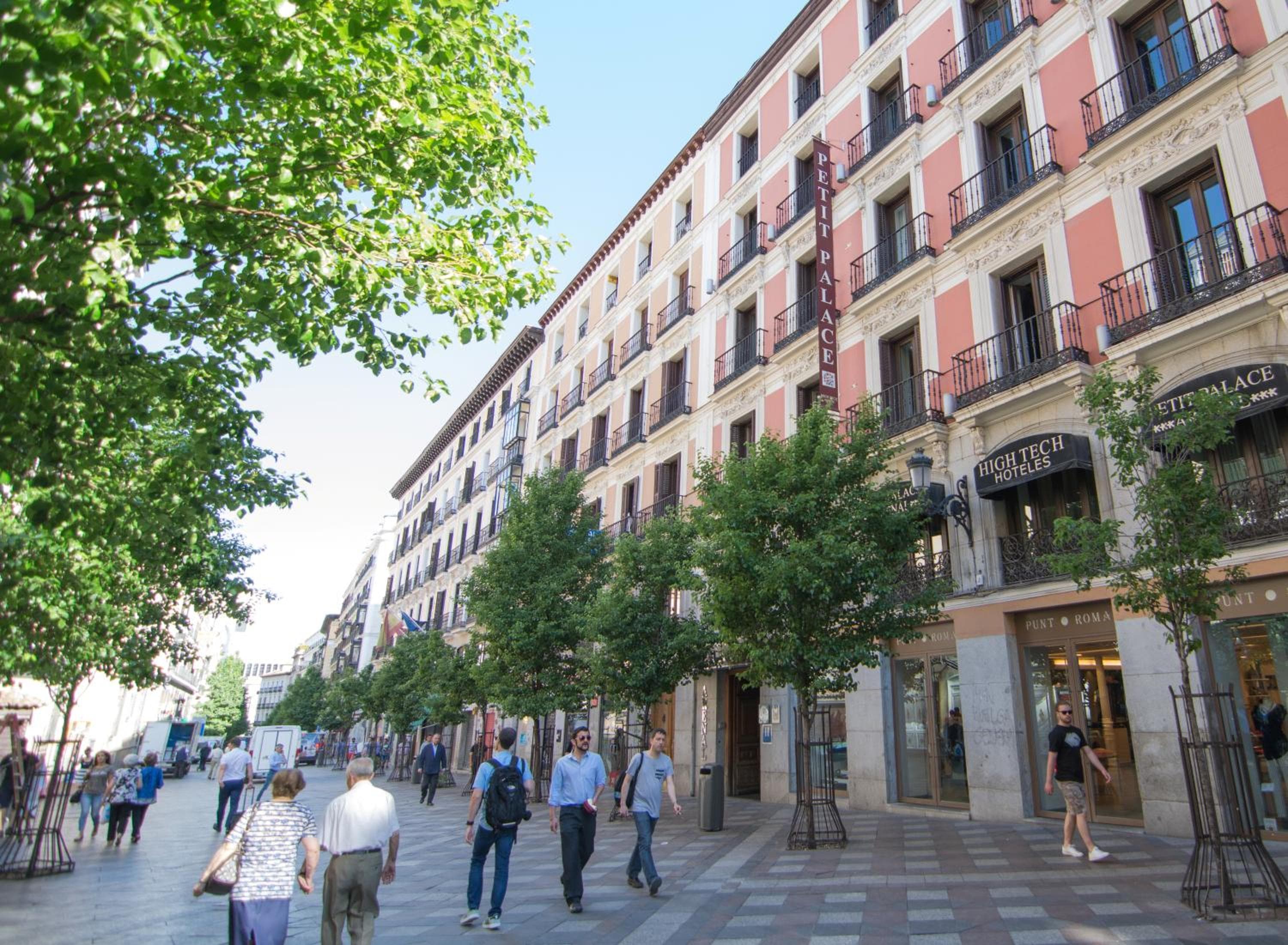 Petit Palace Arenal — 27