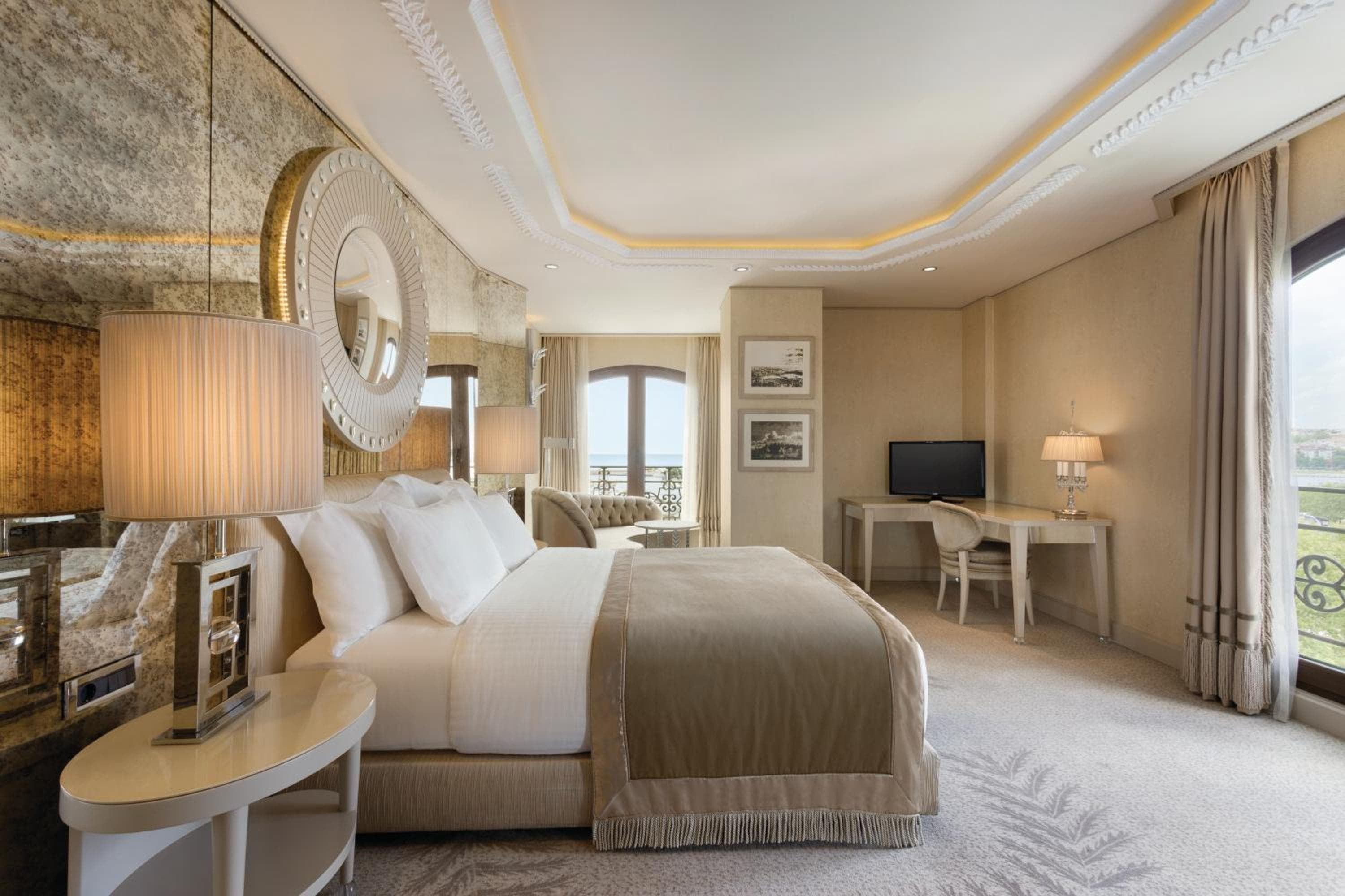 Wyndham Grand Istanbul Kalamış Marina Hotel — 4