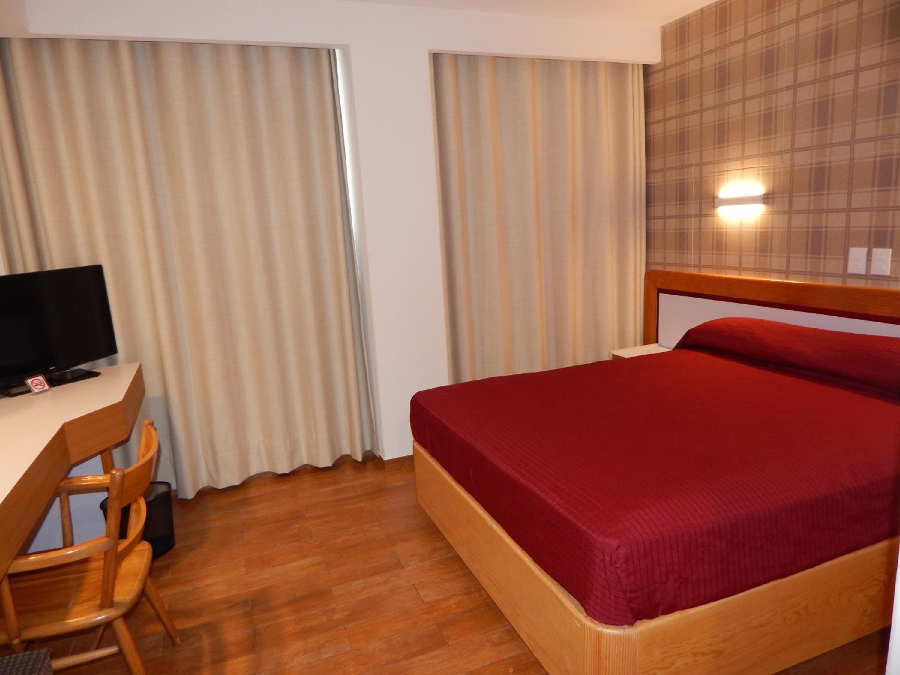 Hotel El Salvador — 24