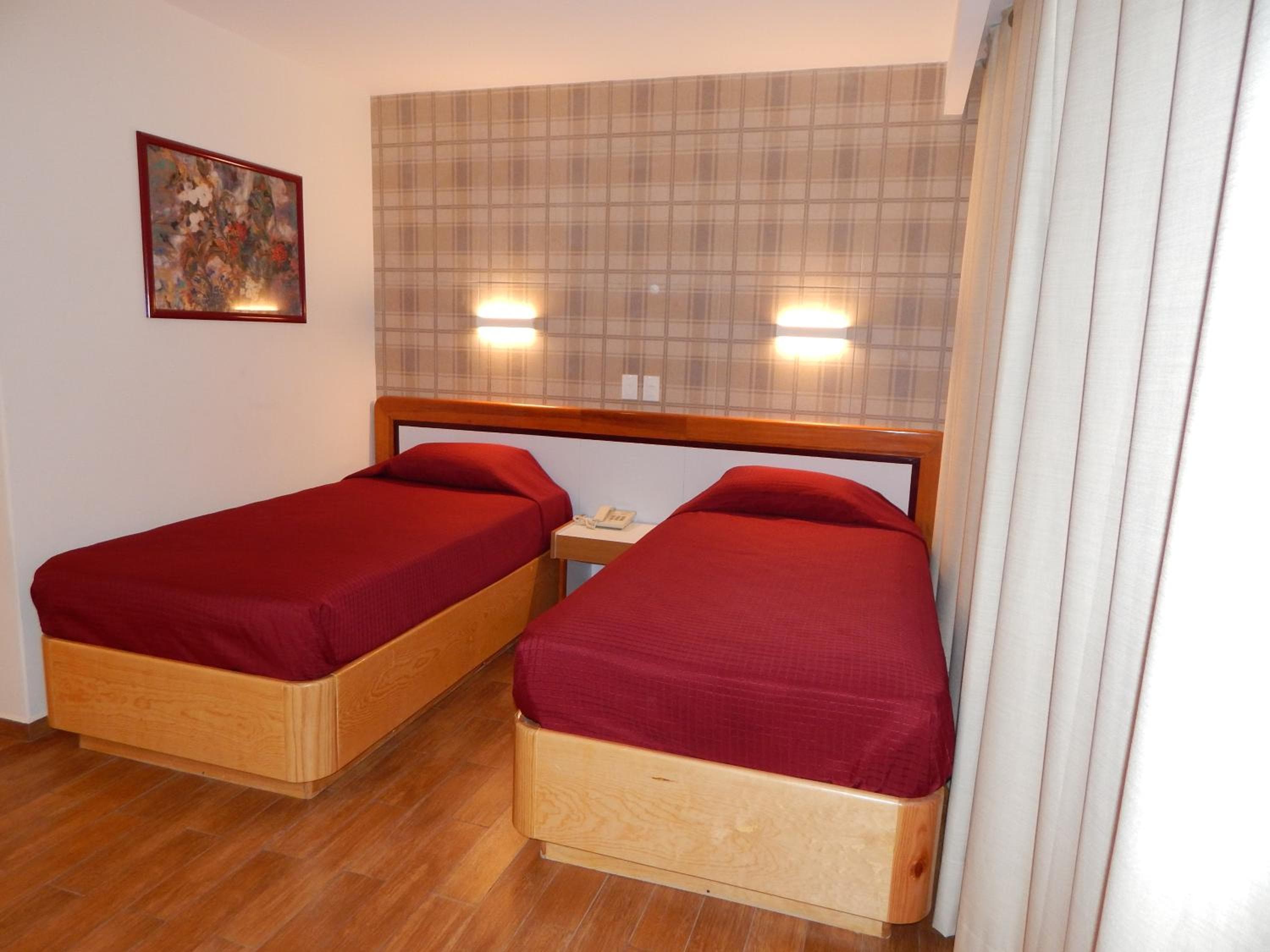Hotel El Salvador — 21
