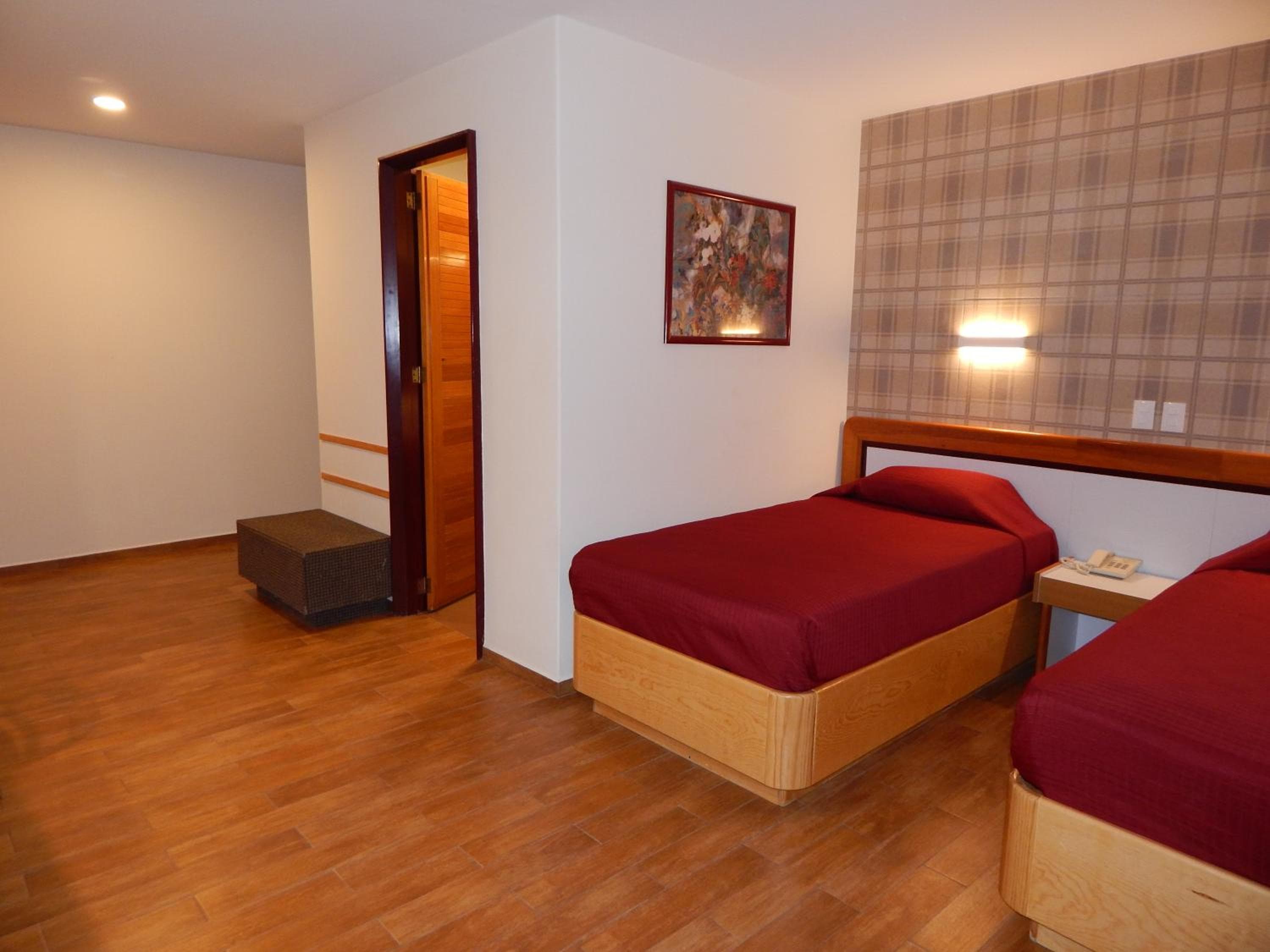 Hotel El Salvador — 20