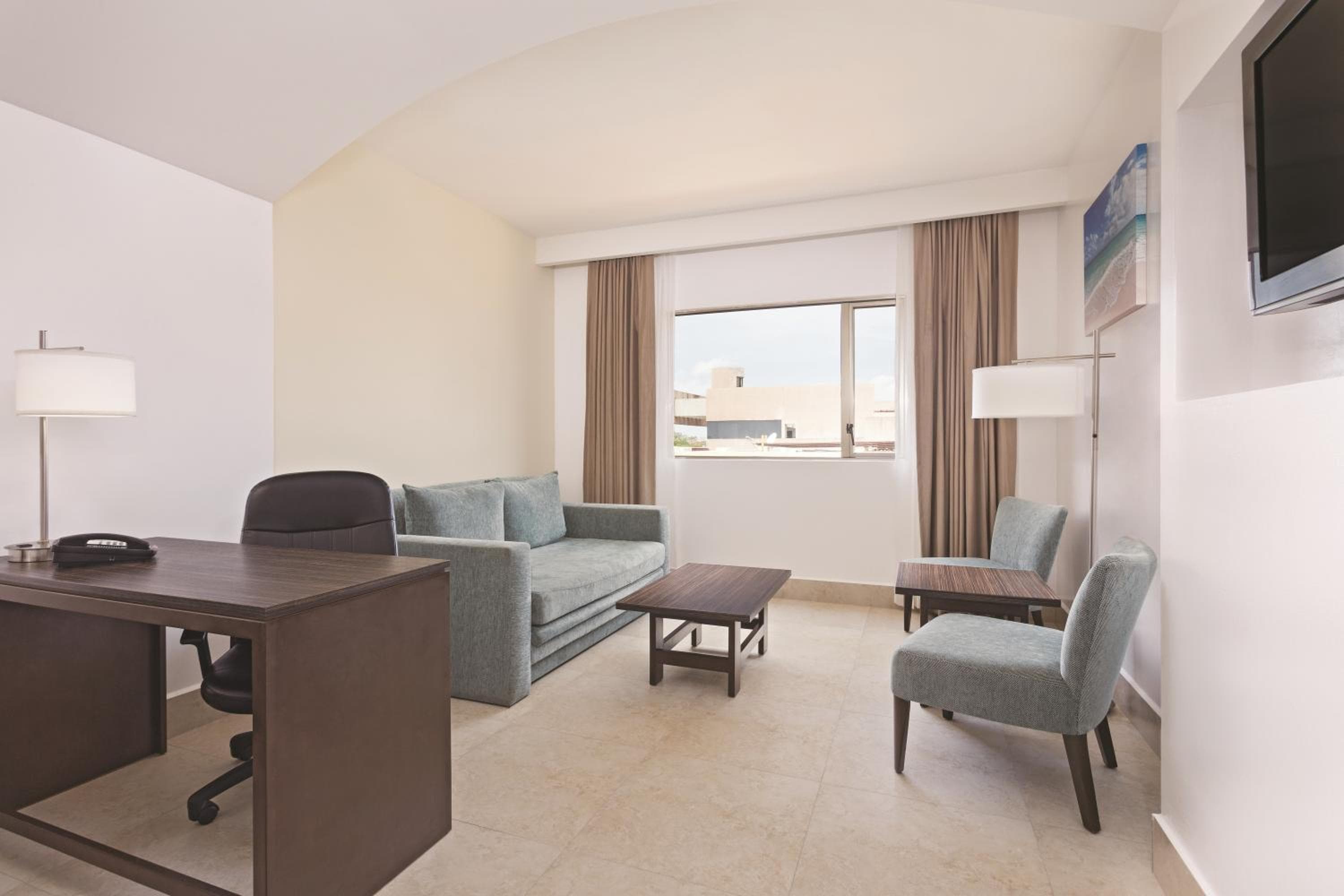 Wyndham Garden Cancun Downtown — 7