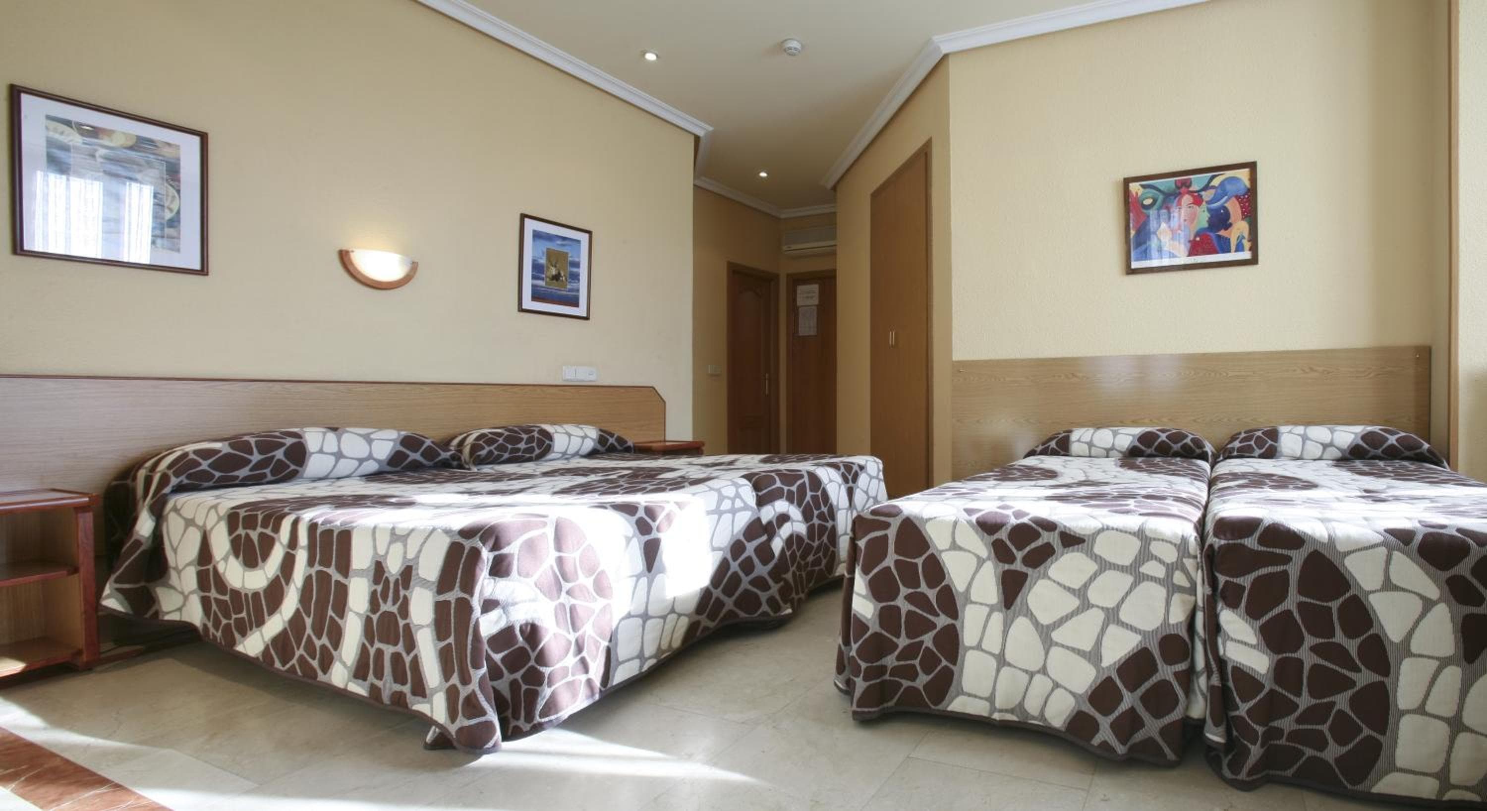 Hotel Mediodia — 9