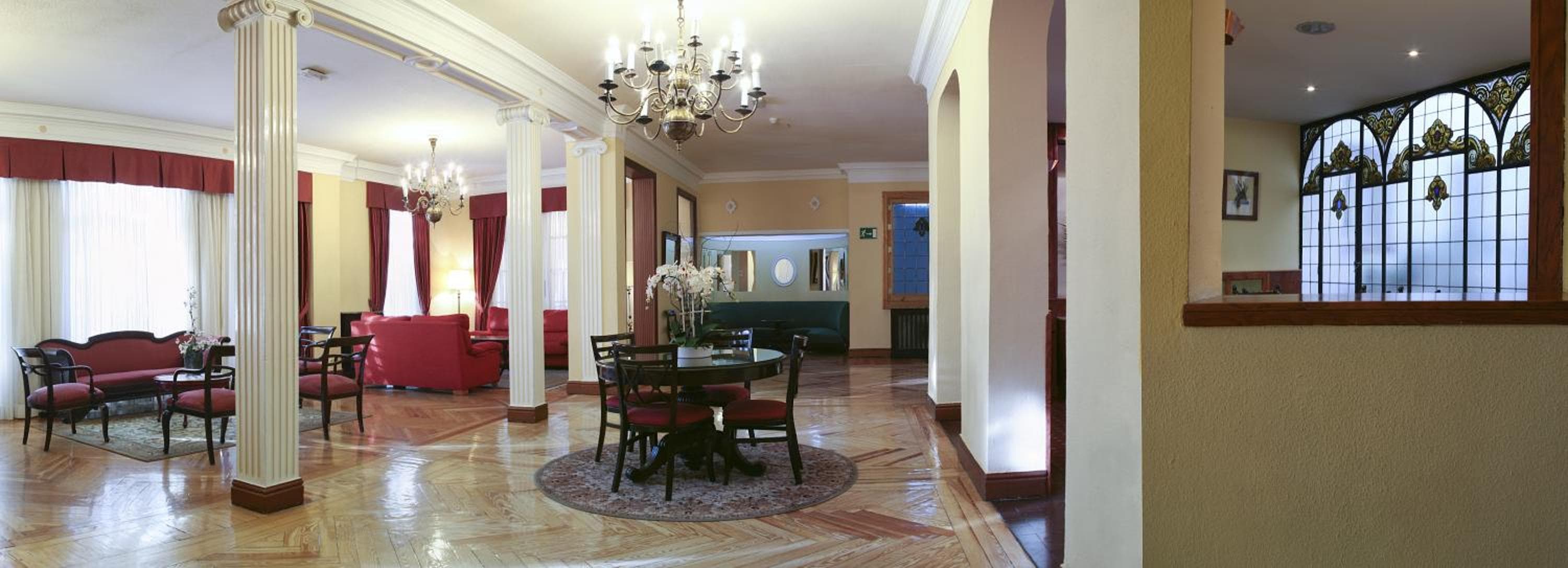 Hotel Mediodia — 13
