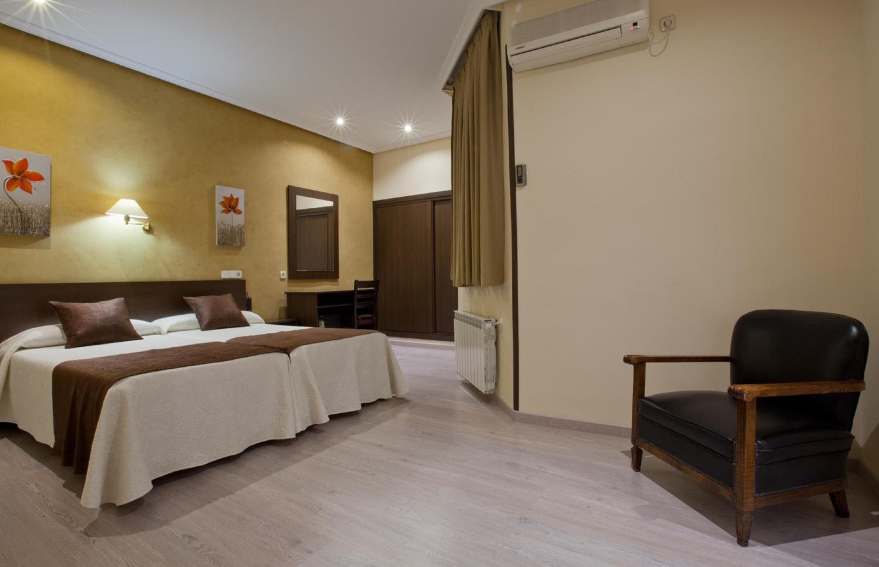 Hotel Mediodia — 21