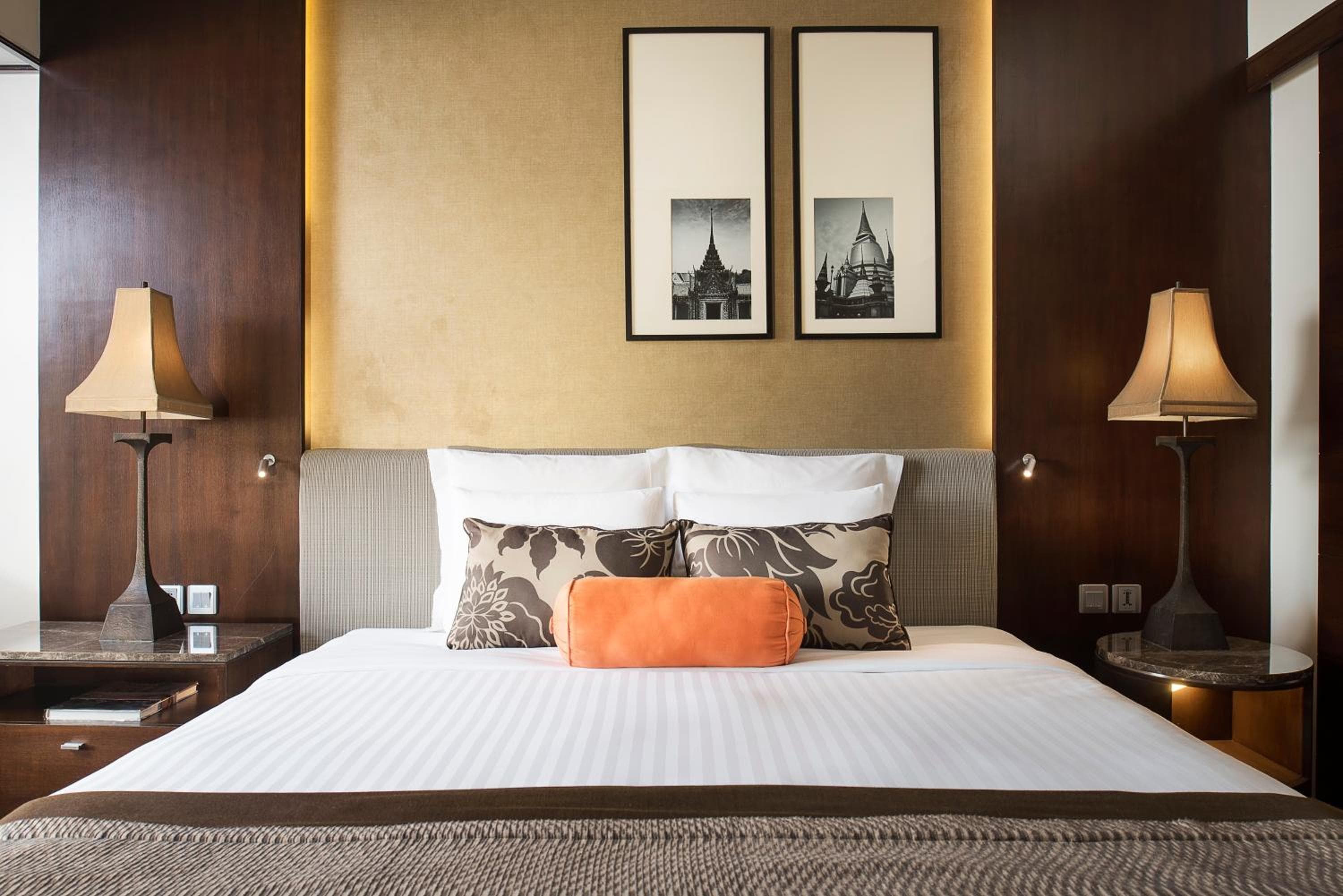Anantara Riverside Bangkok Resort — 2