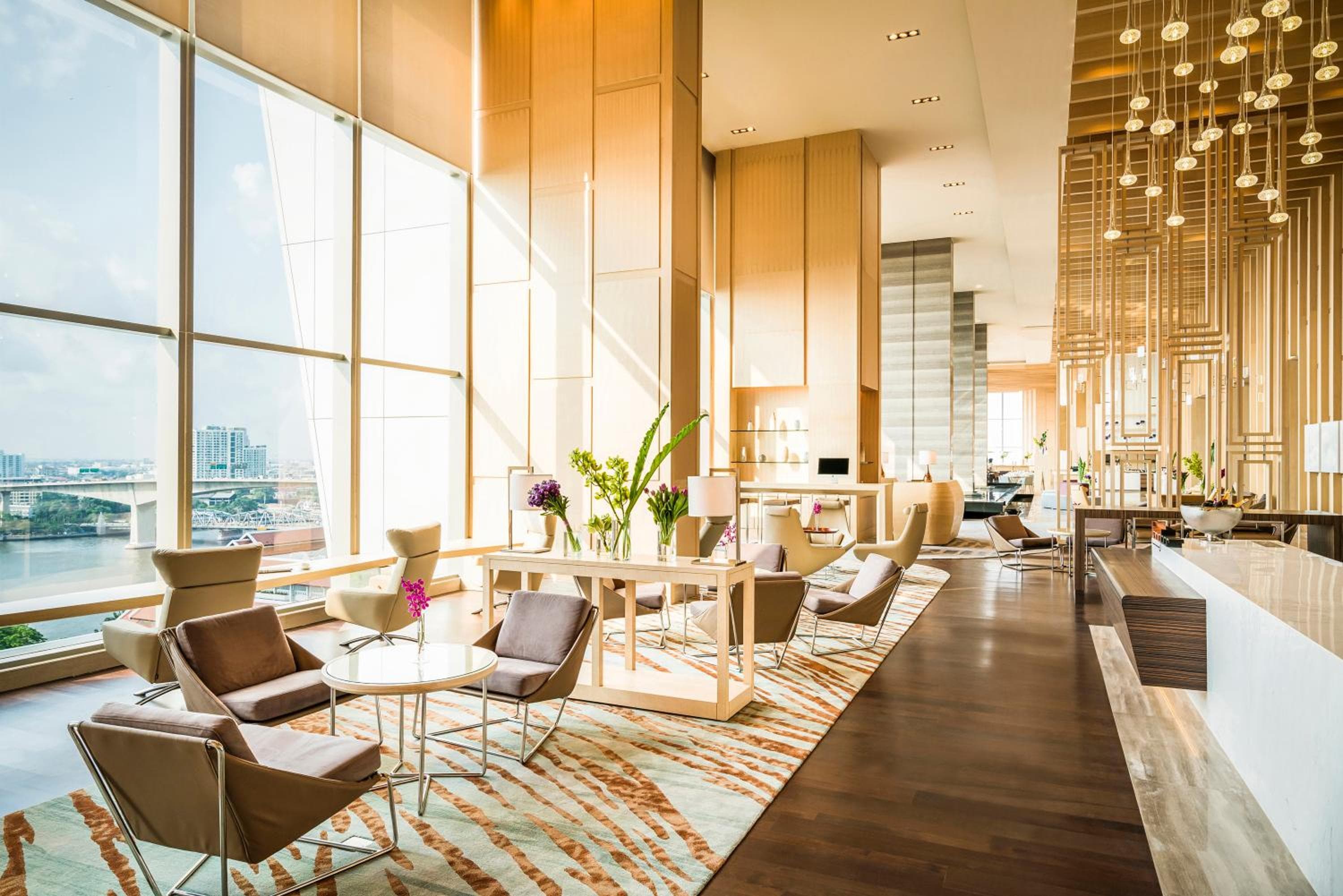 Avani Plus Riverside Bangkok Hotel — 12