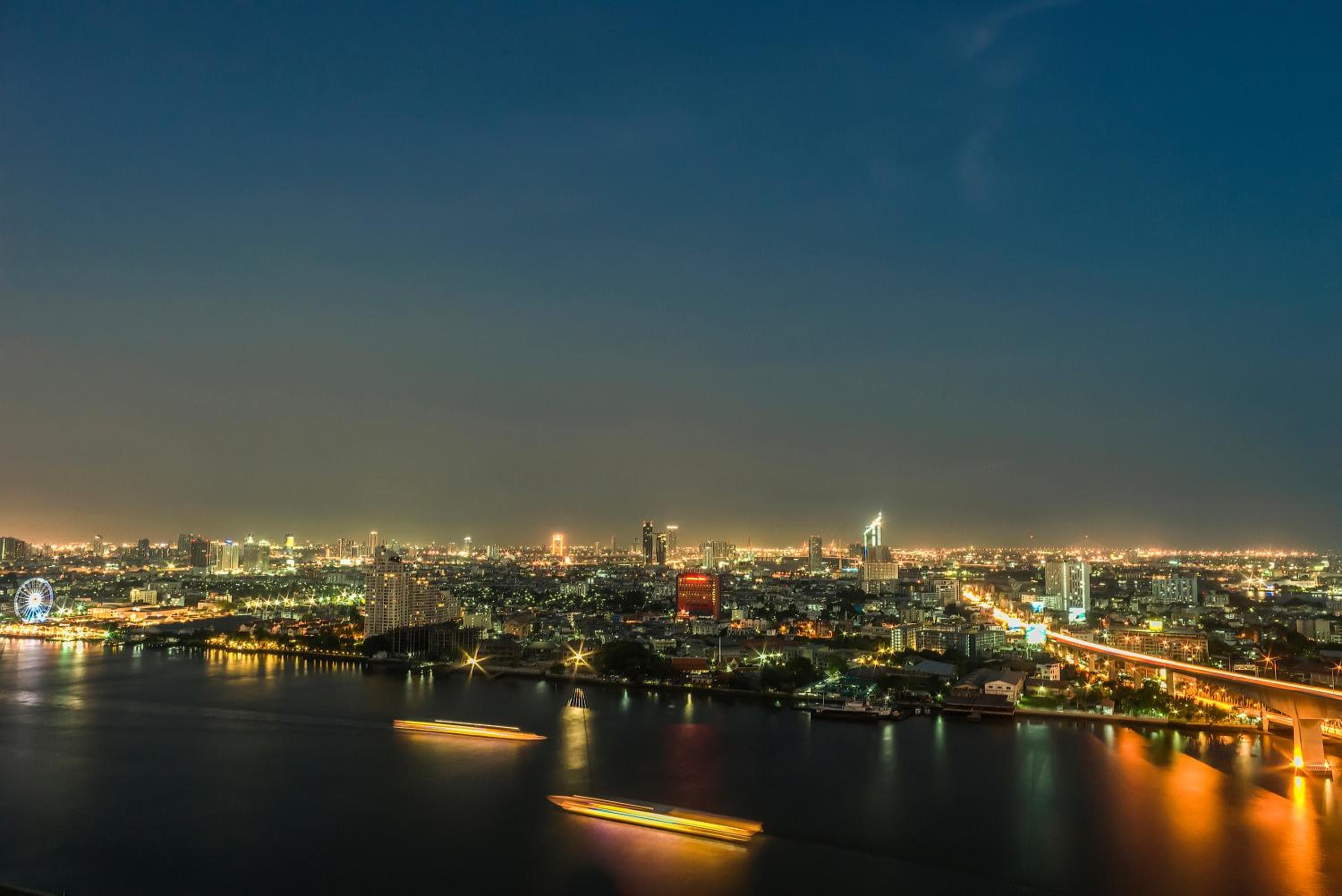 Avani Plus Riverside Bangkok Hotel — 2