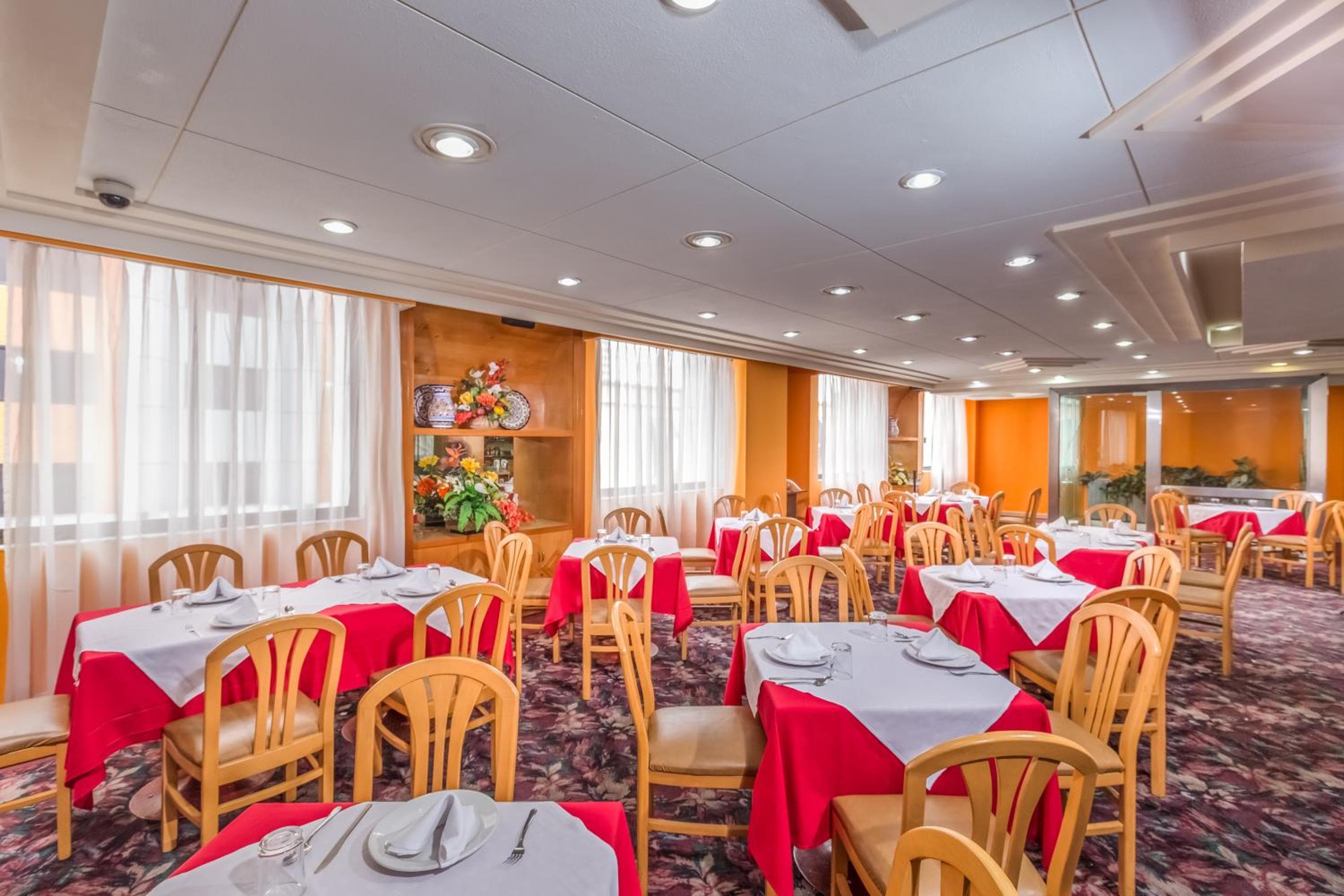 Hotel Estoril — 15