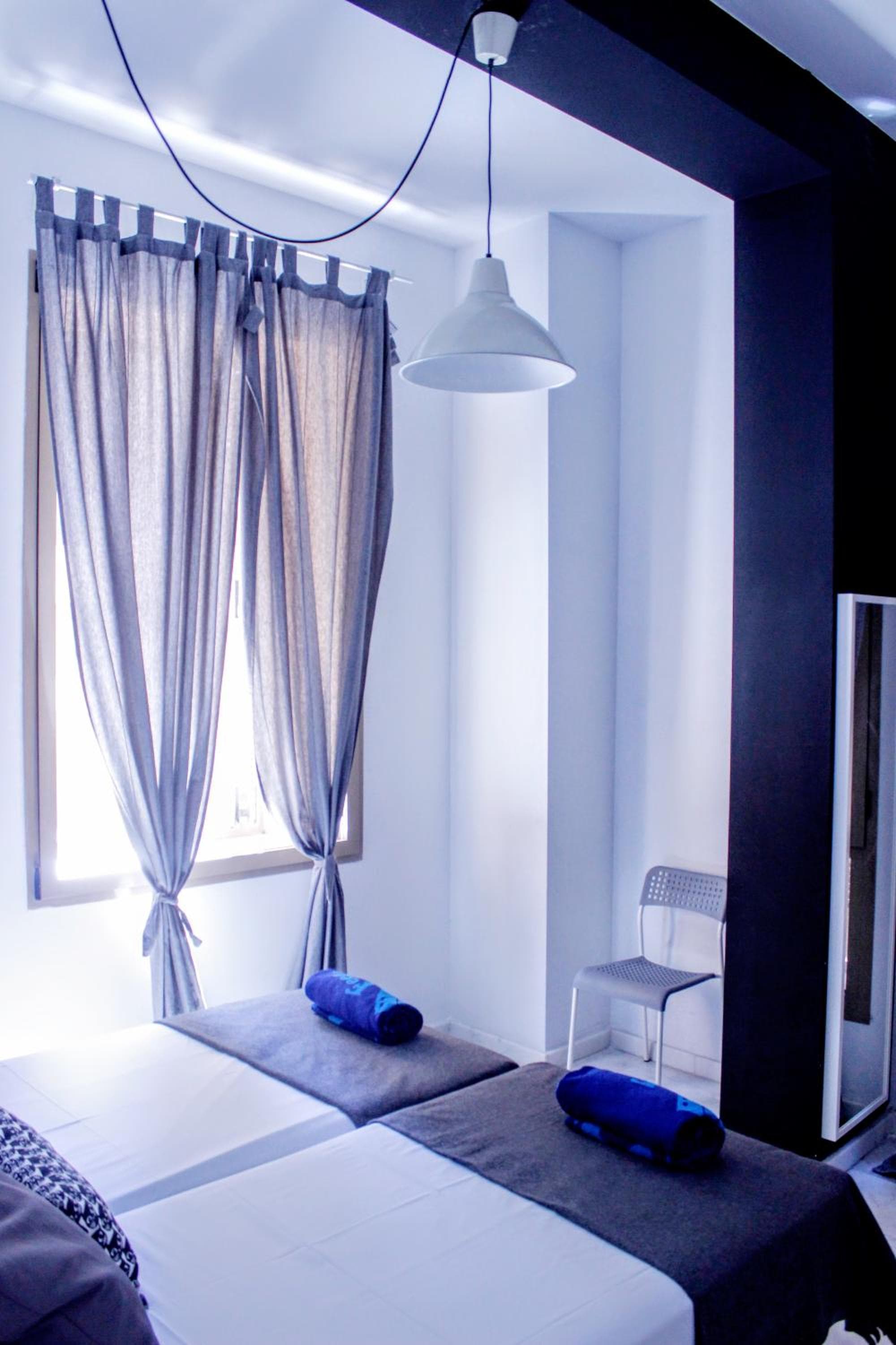 Feel Hostels Soho Malaga — 25