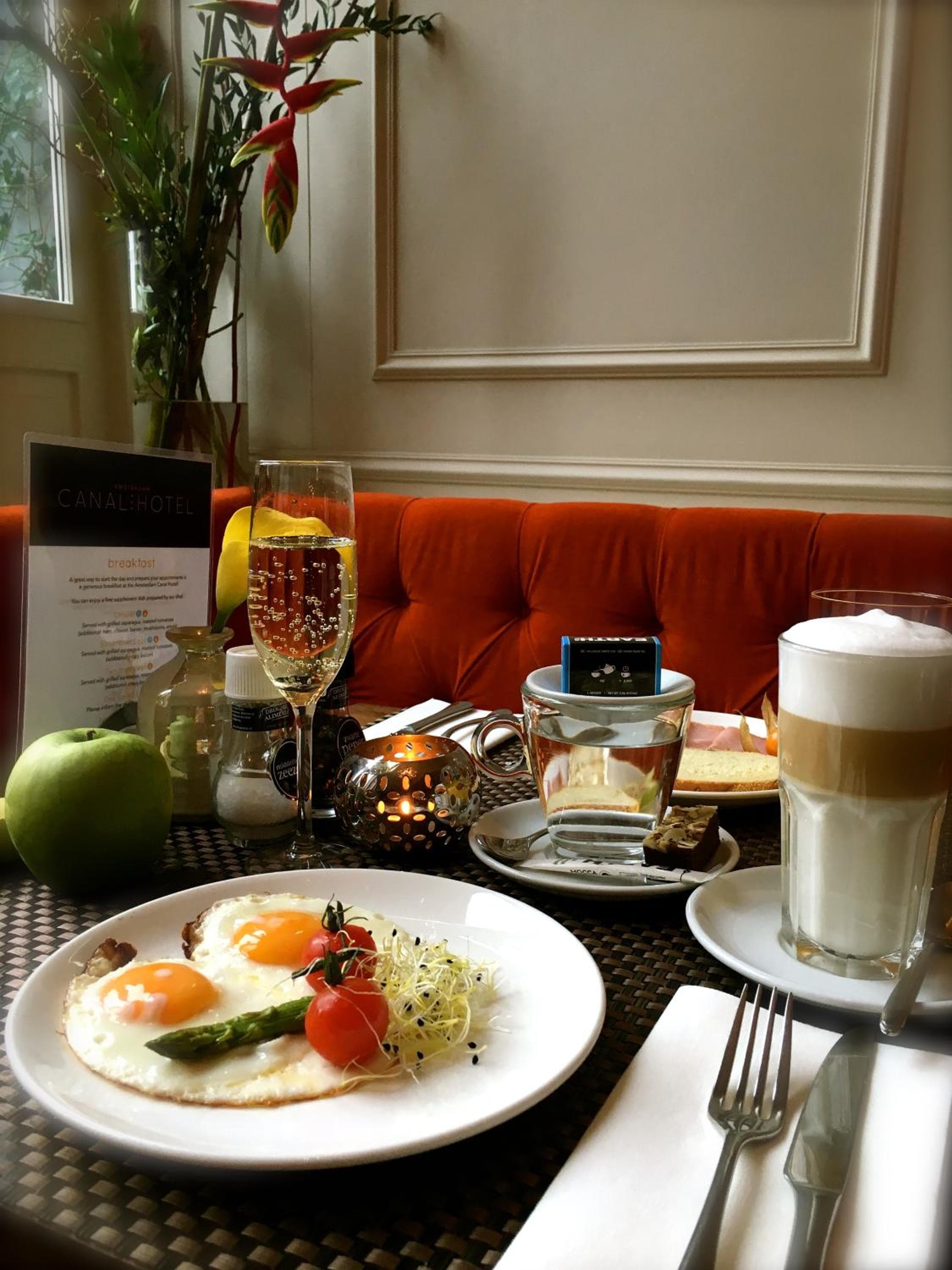 Amsterdam Canal Hotel — 14