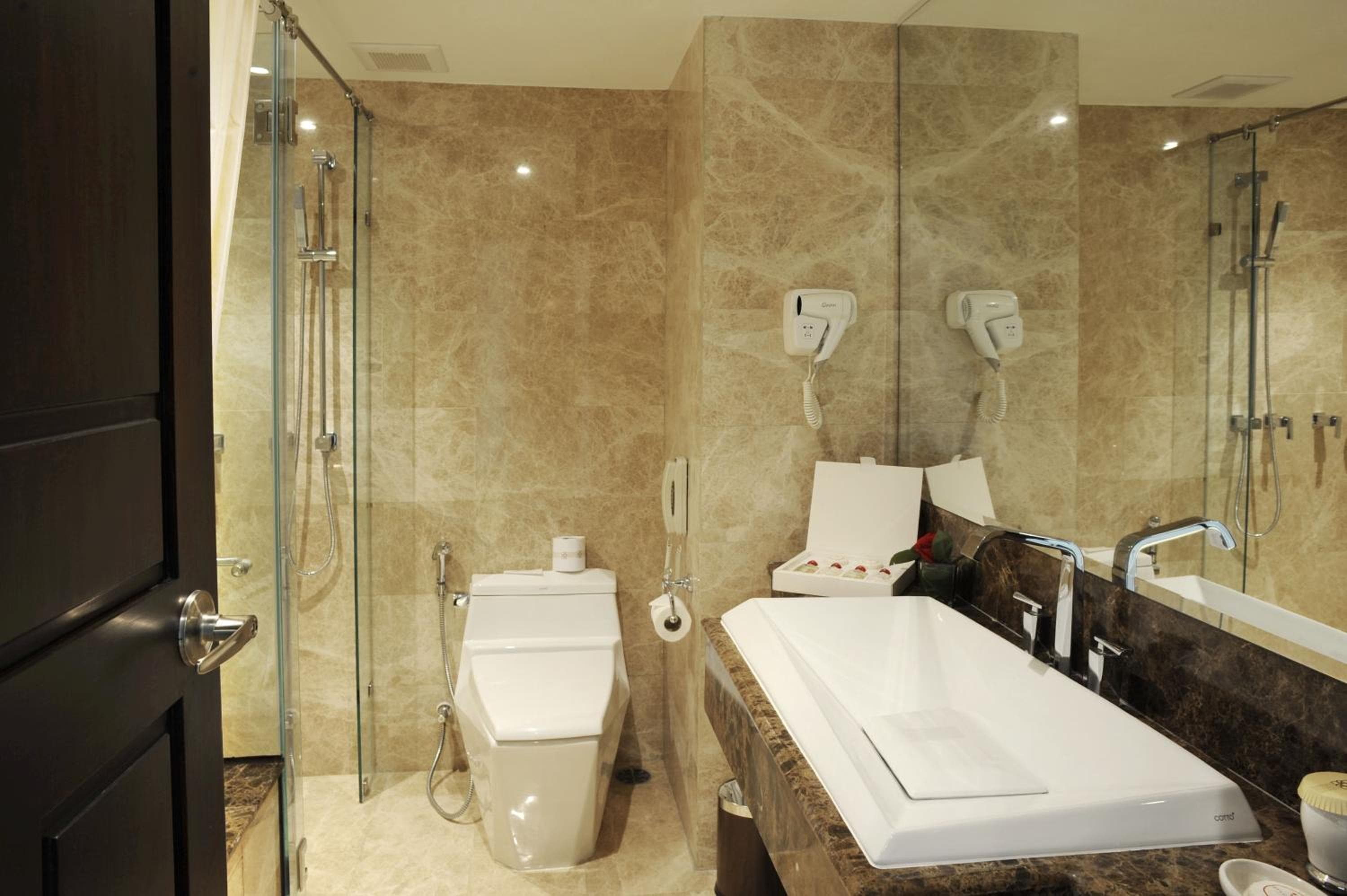 Al Meroz Hotel Bangkok - The Leading Halal Hotel — 23