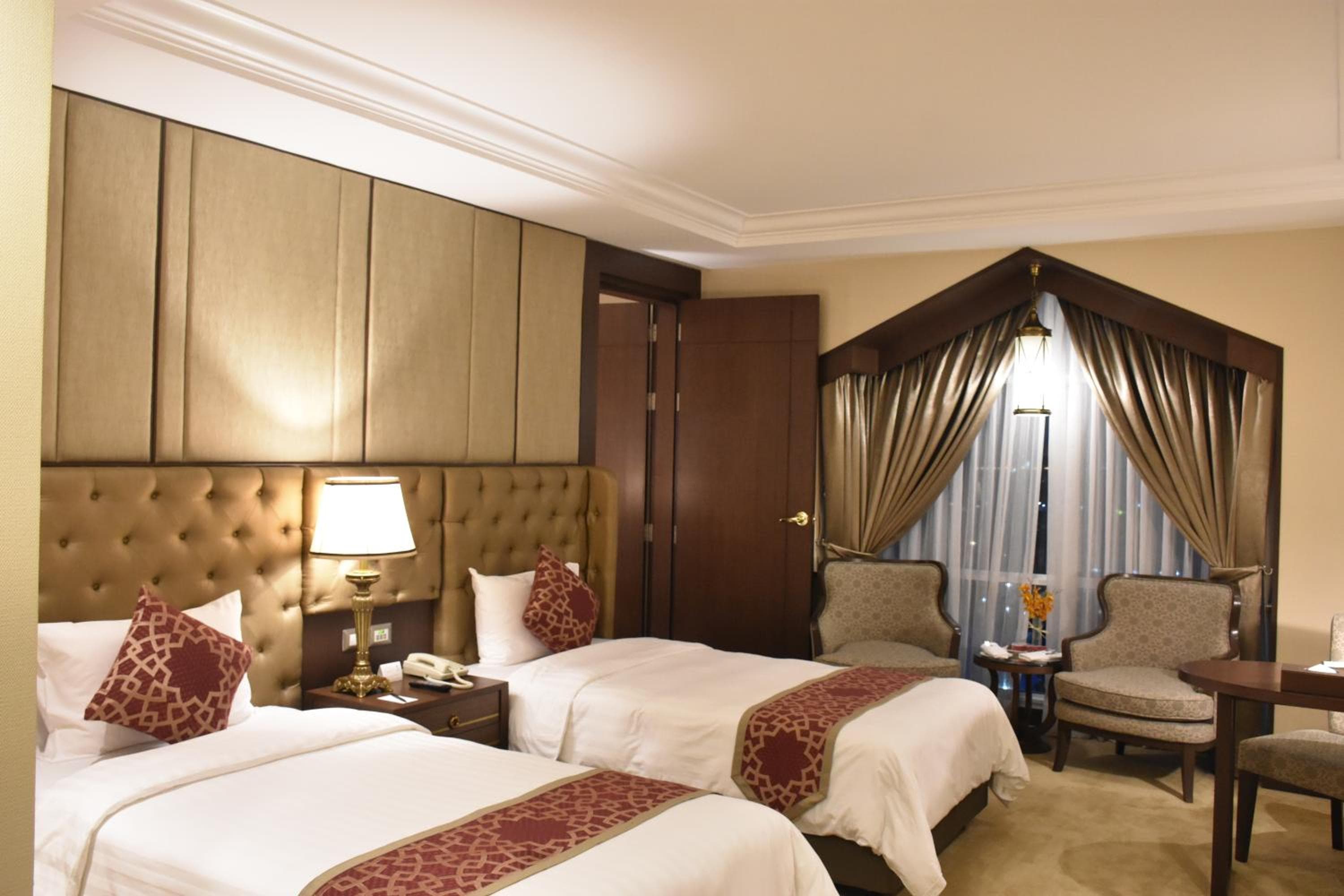 Al Meroz Hotel Bangkok - The Leading Halal Hotel — 28