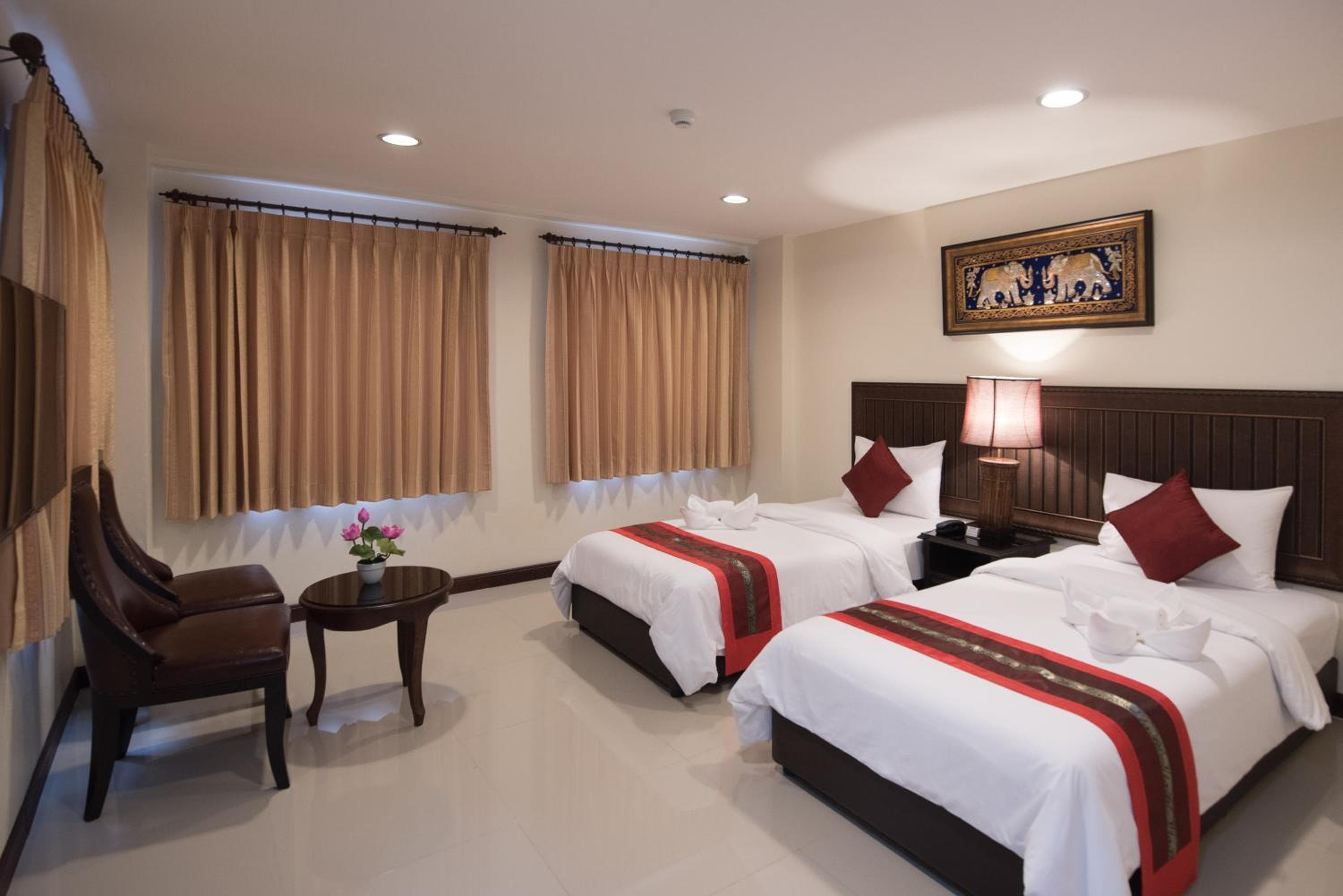 True Siam Rangnam Hotel — 19