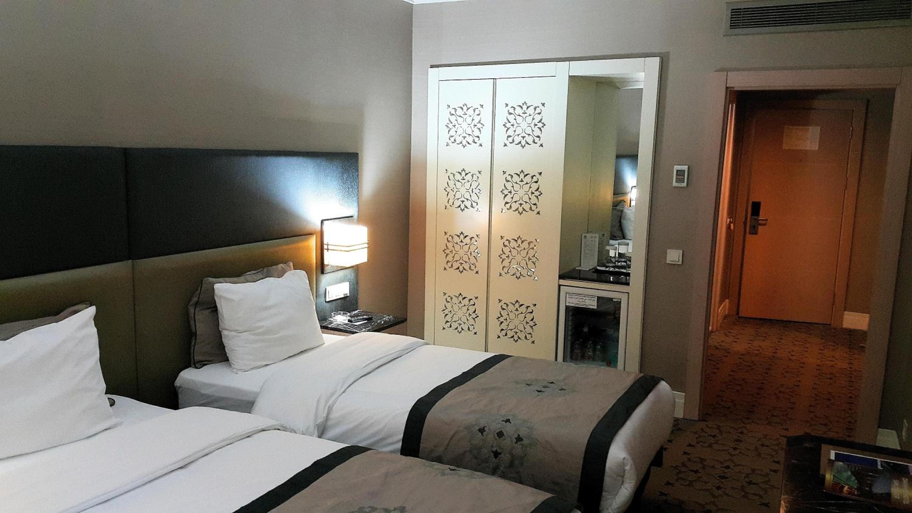 Darkhill Hotel — 17