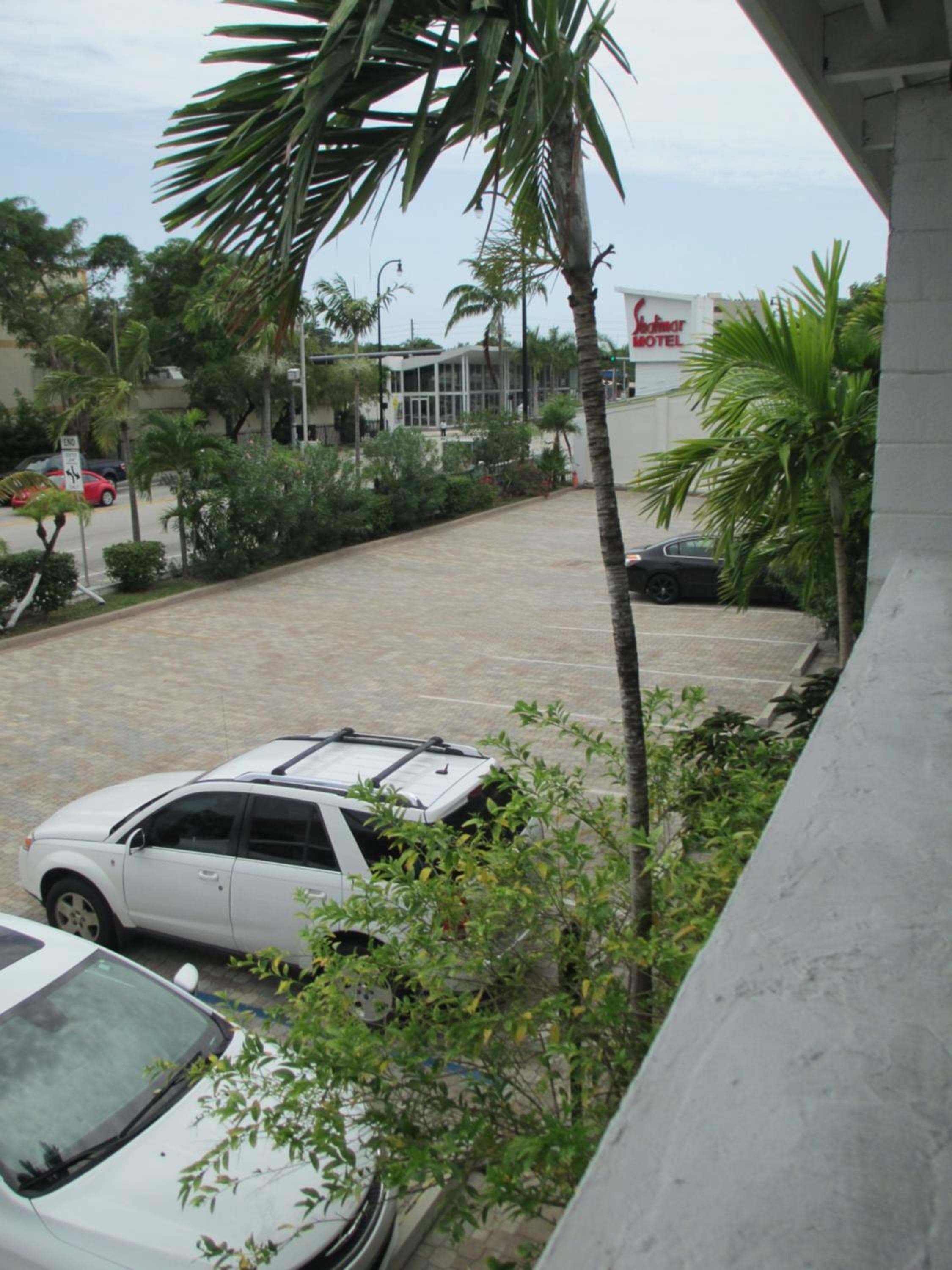 Shalimar Motel — 10
