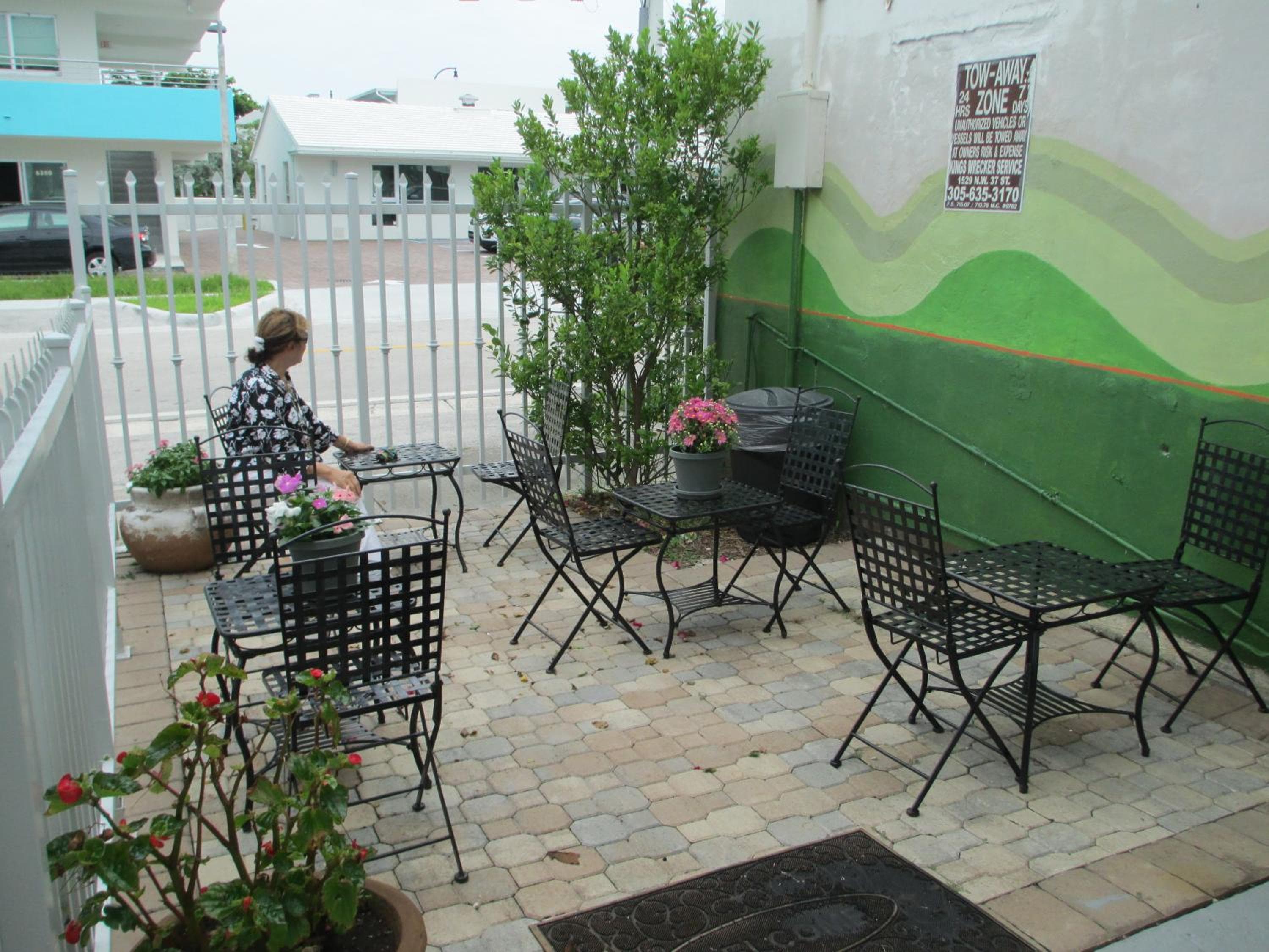 Shalimar Motel — 22