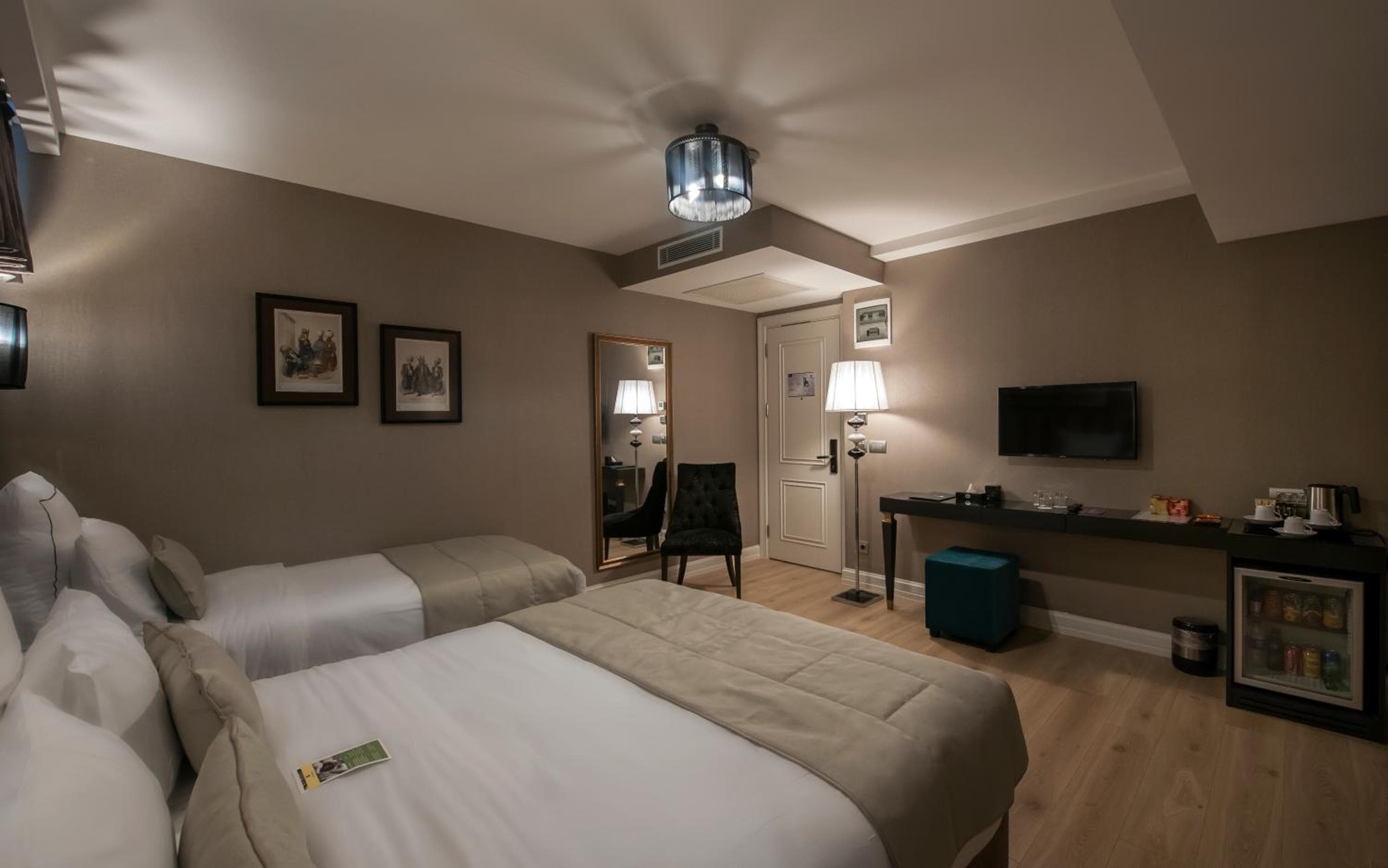 Le Petit Palace Hotel - Special Category — 15