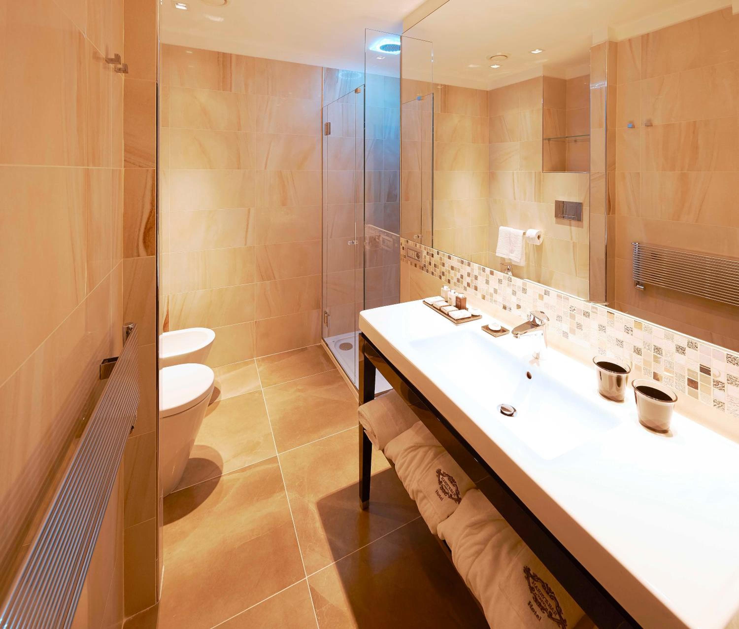 Harry's Bar Trevi Hotel & Restaurant — 7
