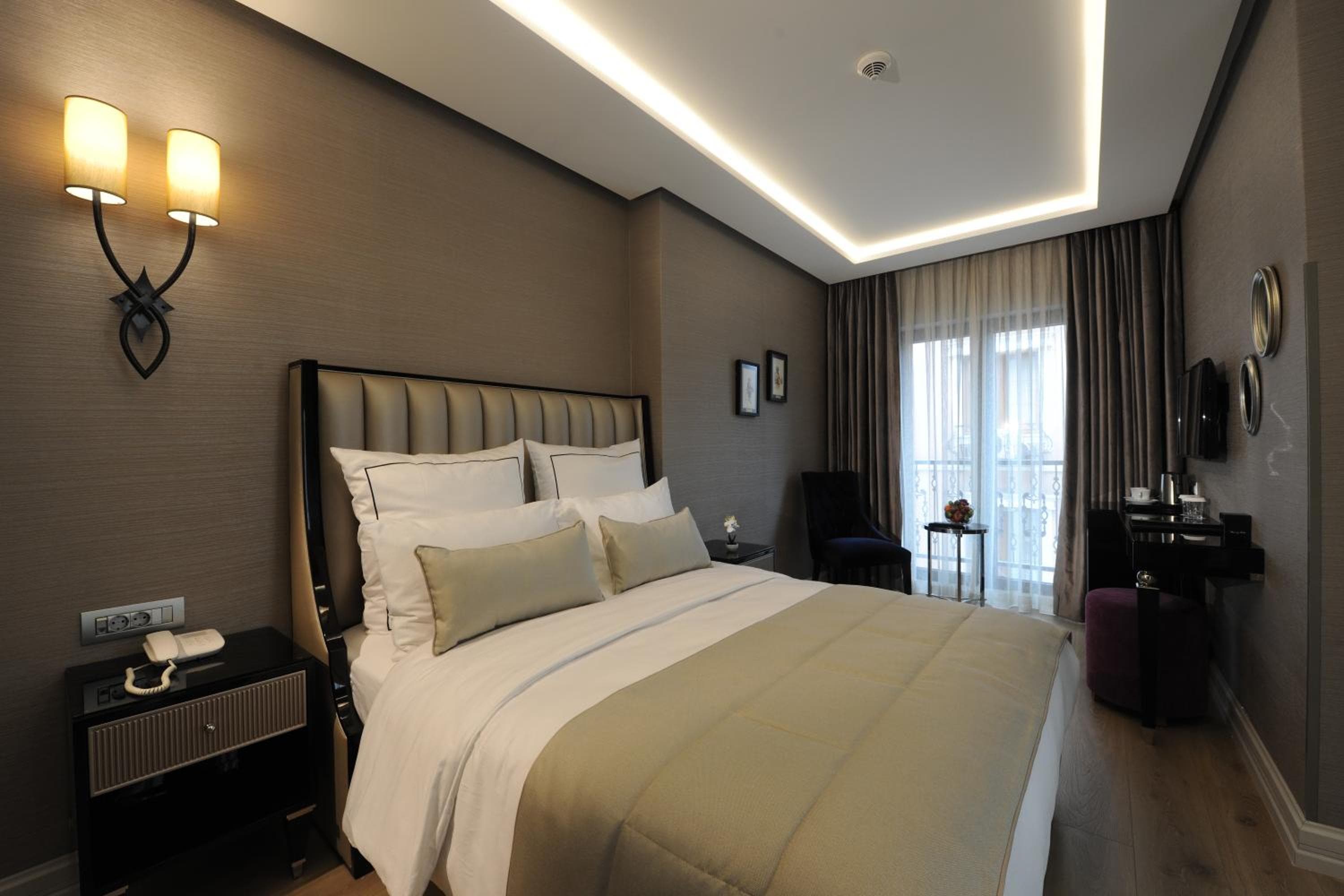 Le Petit Palace Hotel - Special Category — 10