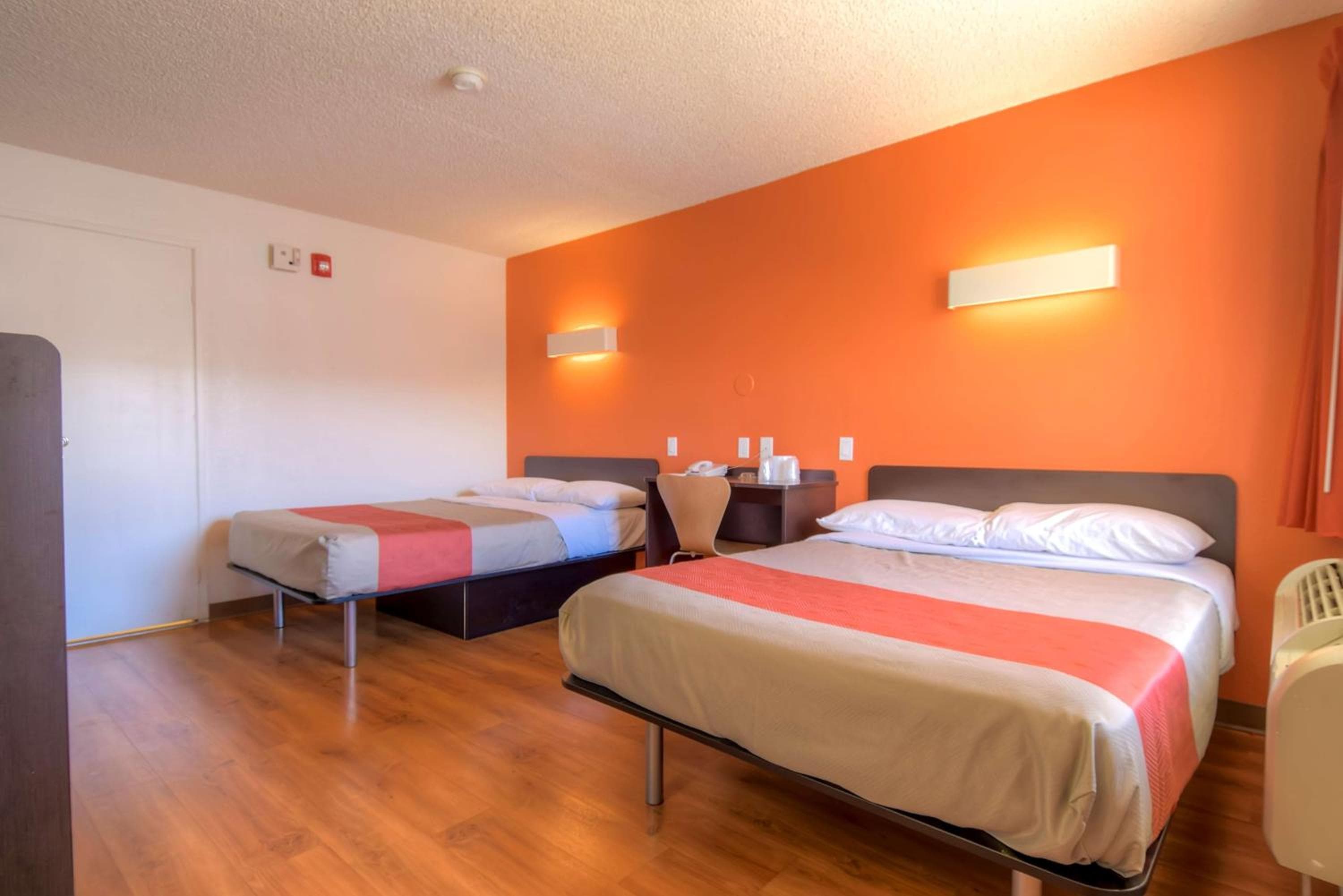 Motel 6 Las Vegas, NV – I-15 Stadium — 16