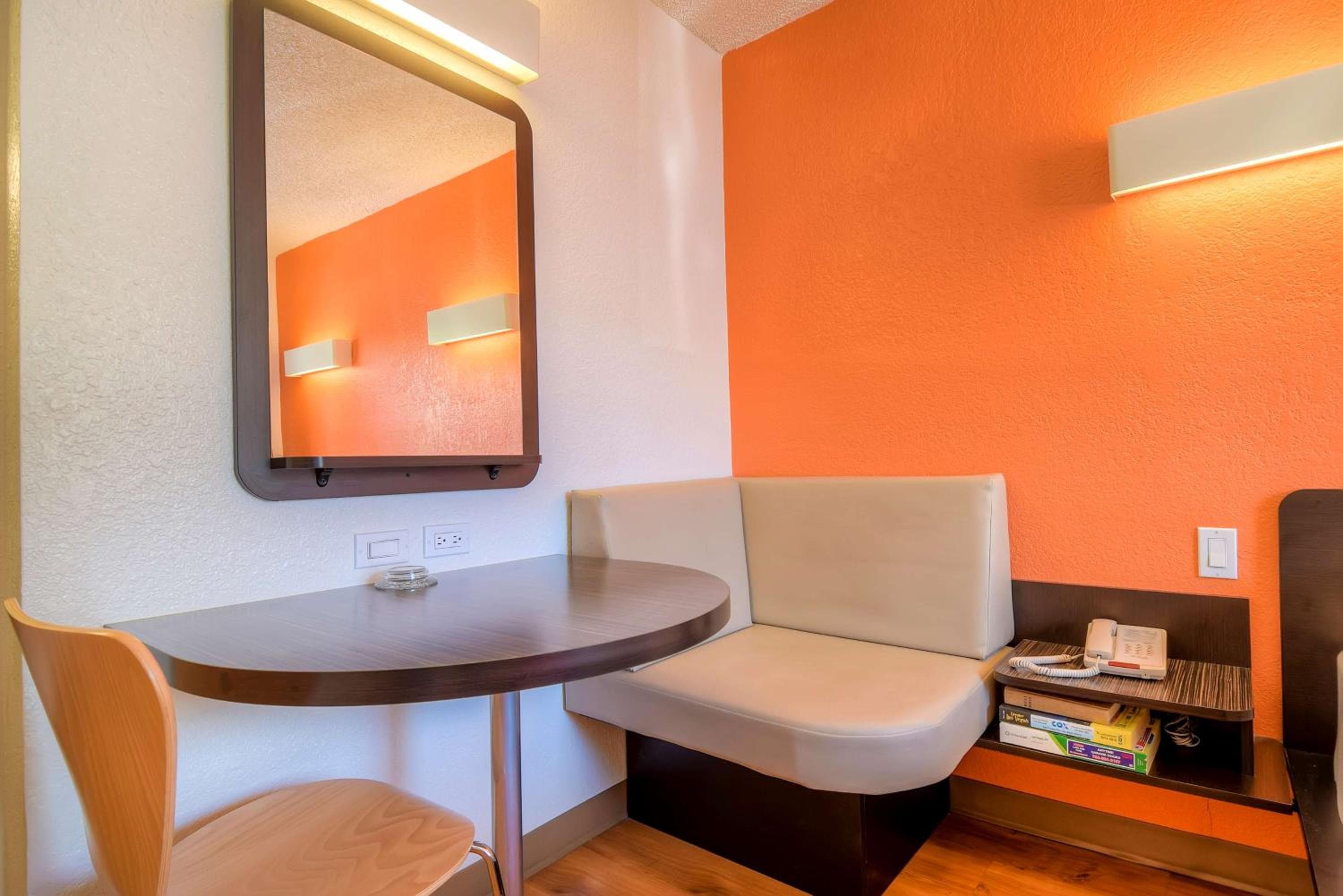Park Inn by Radisson, Las Vegas I-15 — 23