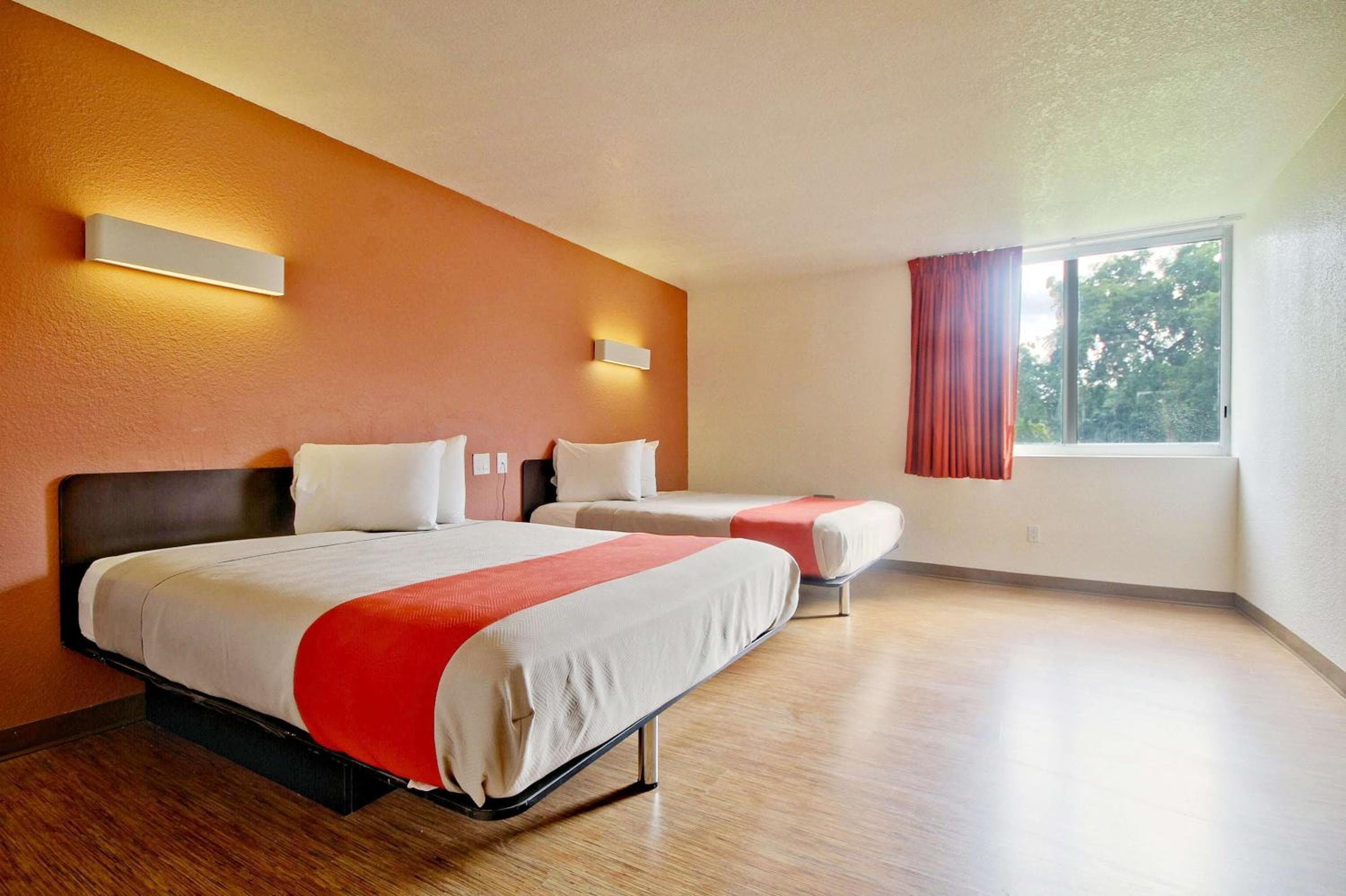 Signature Inn Miami — 21