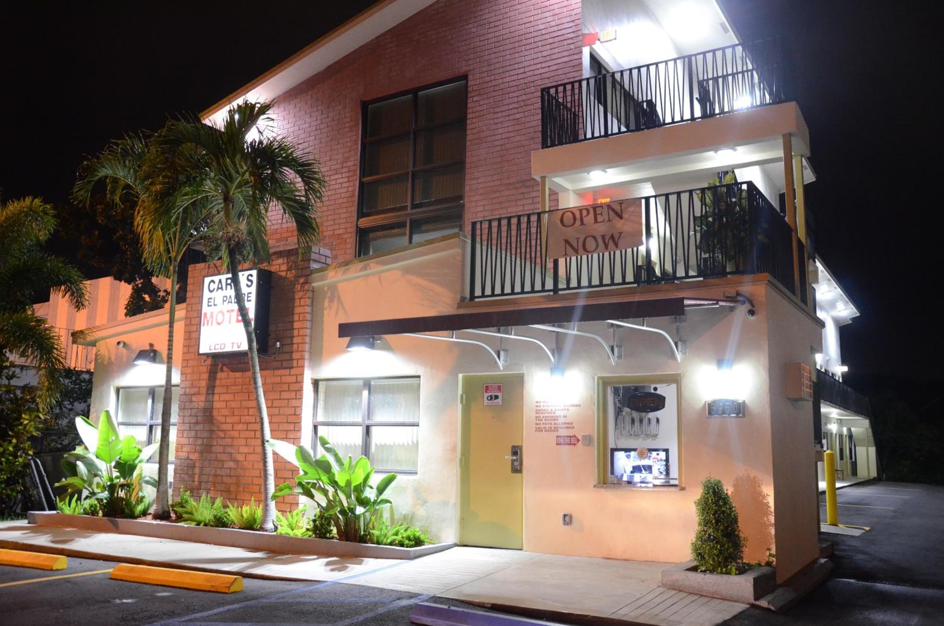 Carl's El Padre Motel — 2