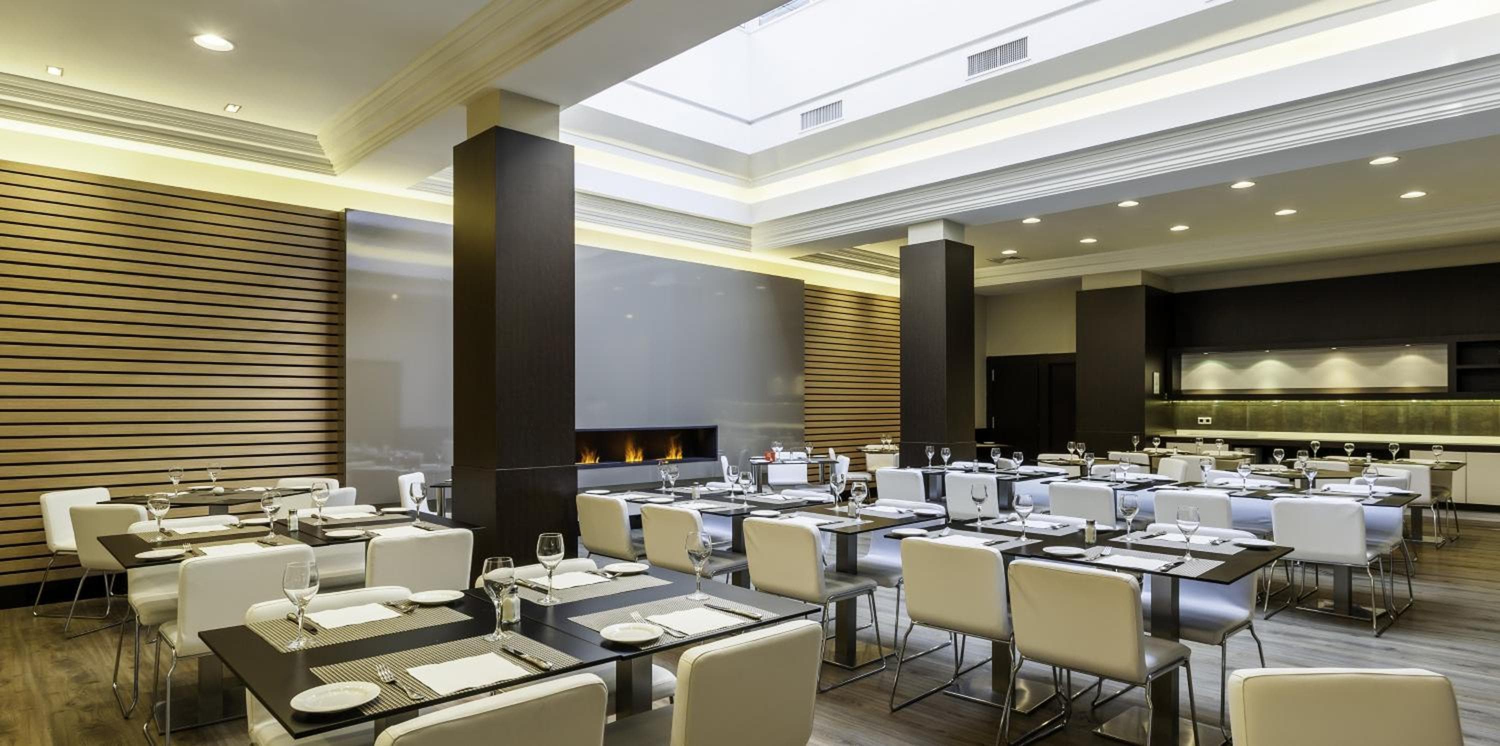 Ilunion Suites Madrid — 25