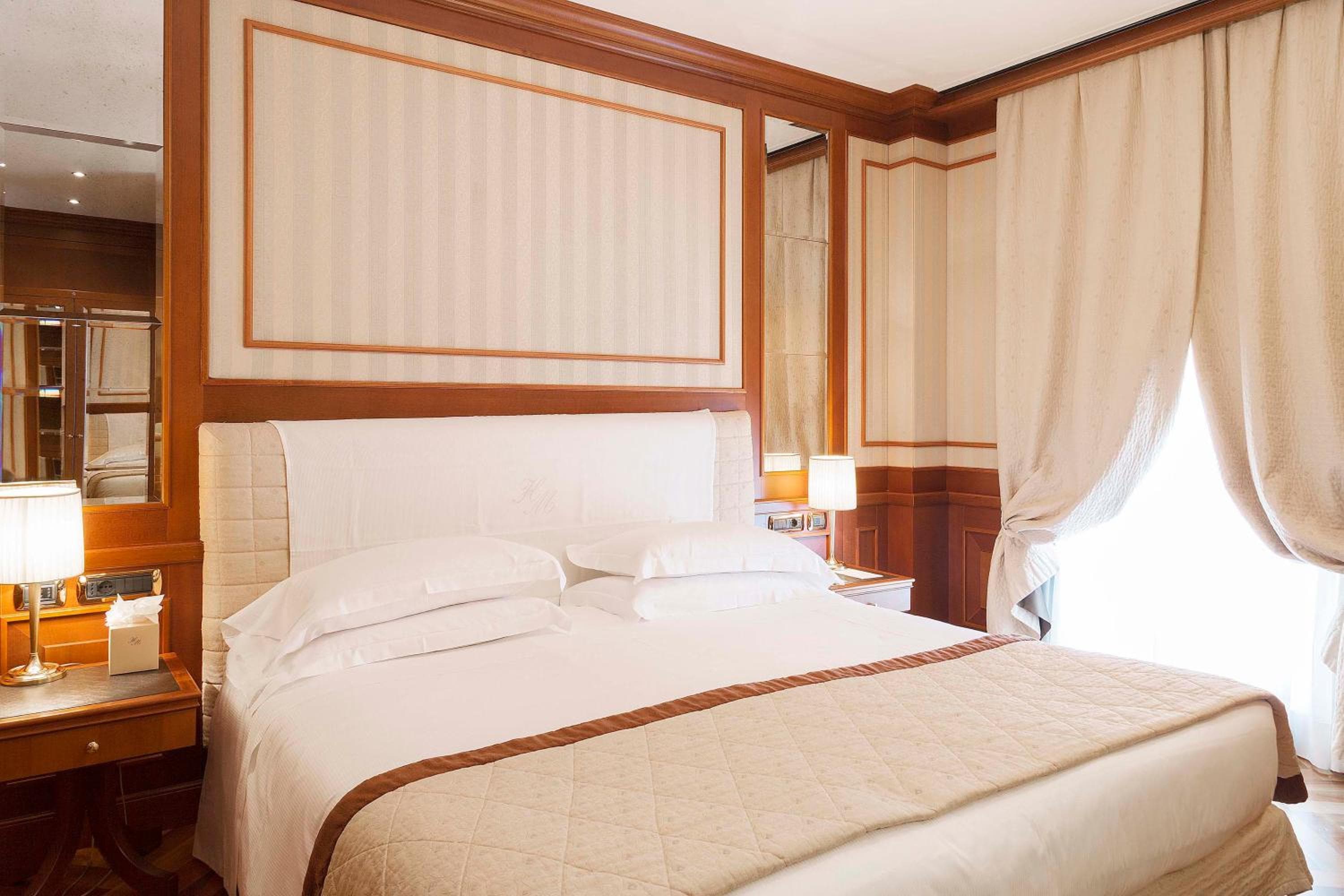 Albergo Manzoni — 25