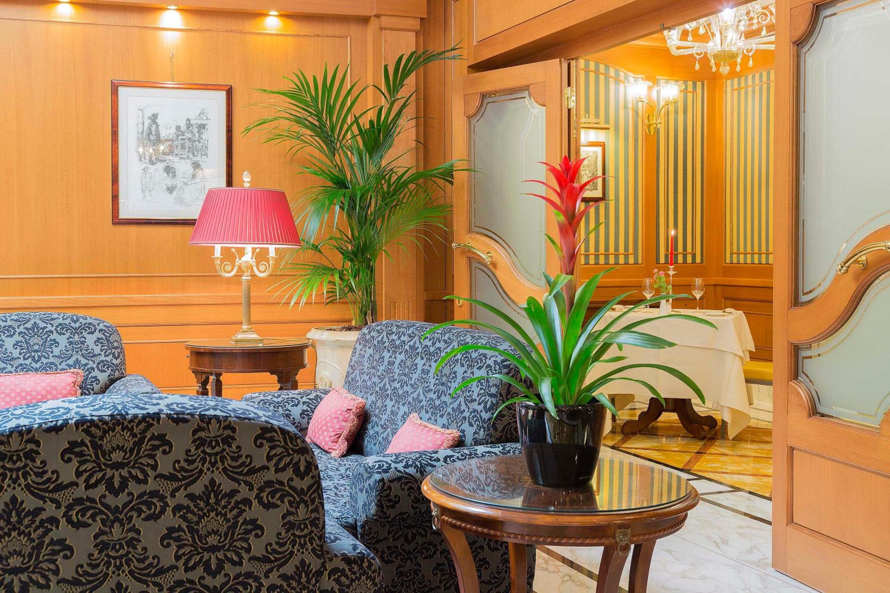 Albergo Manzoni — 30