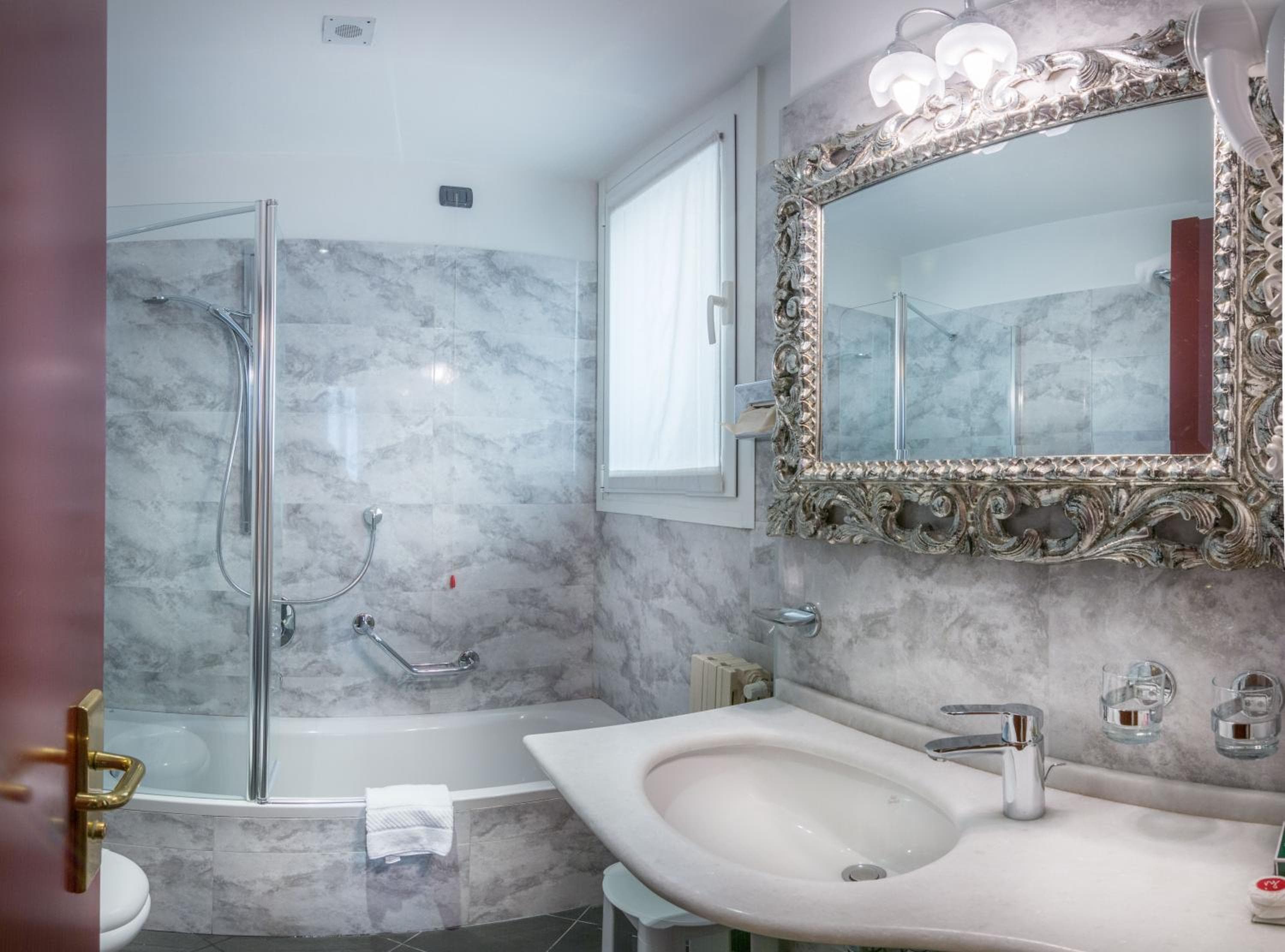 Albergo Regina — 24