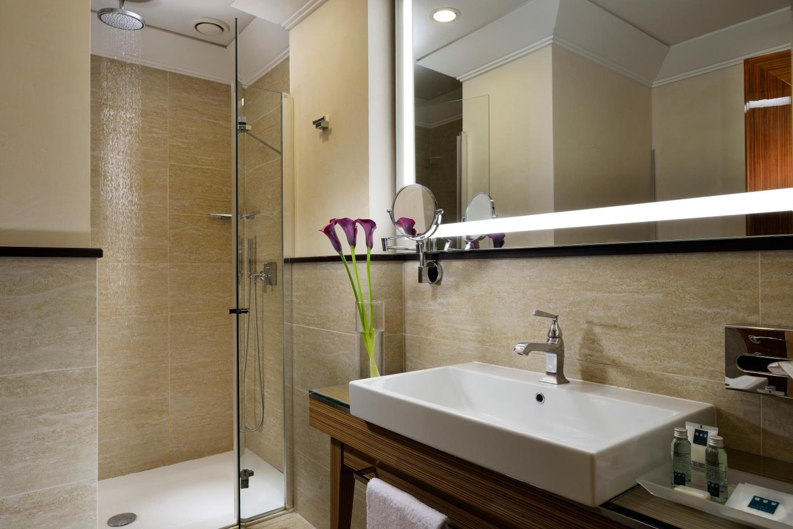 UNAHOTELS Decò Roma — 18