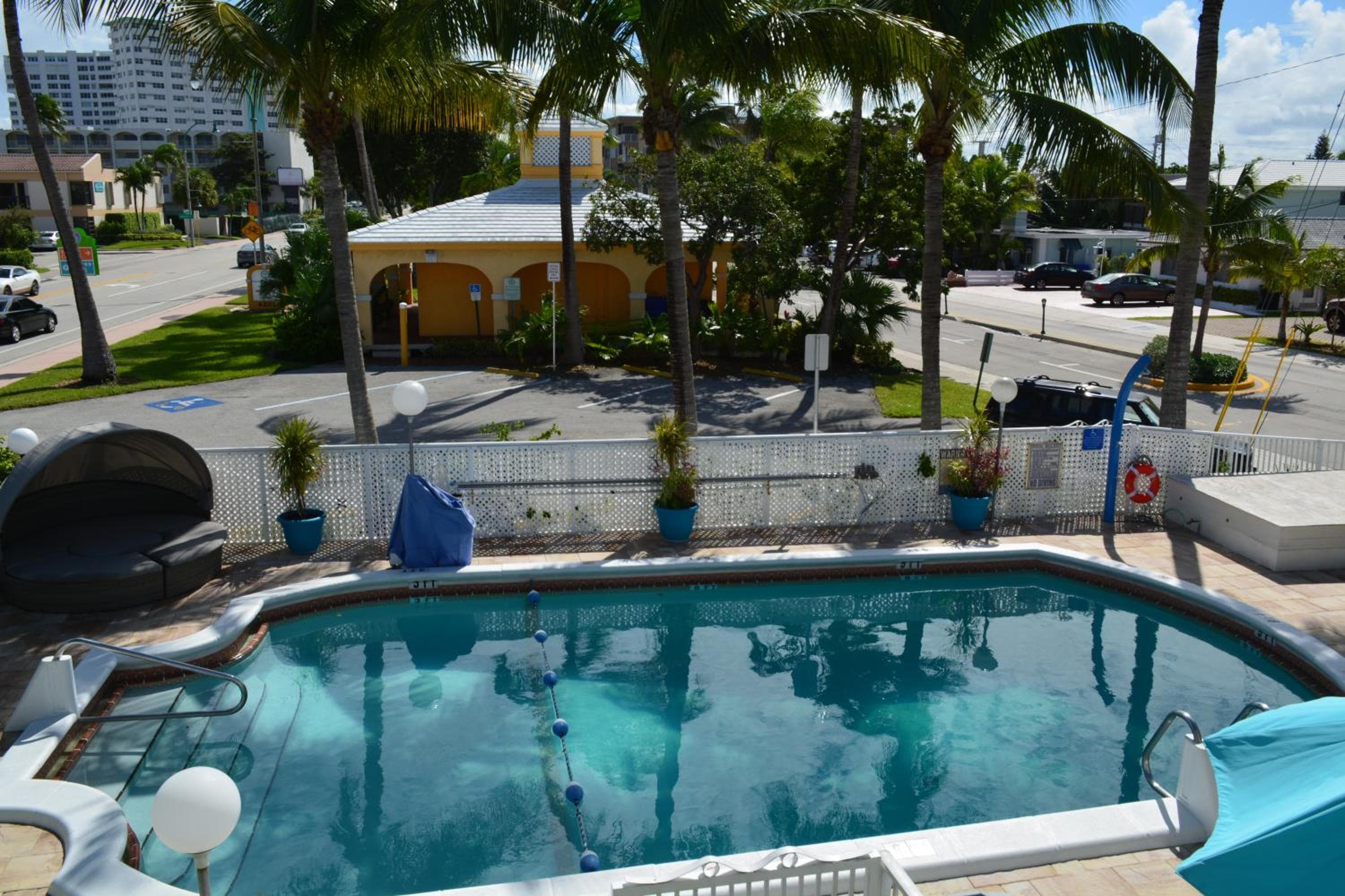 Horizon by the Sea Inn — 26