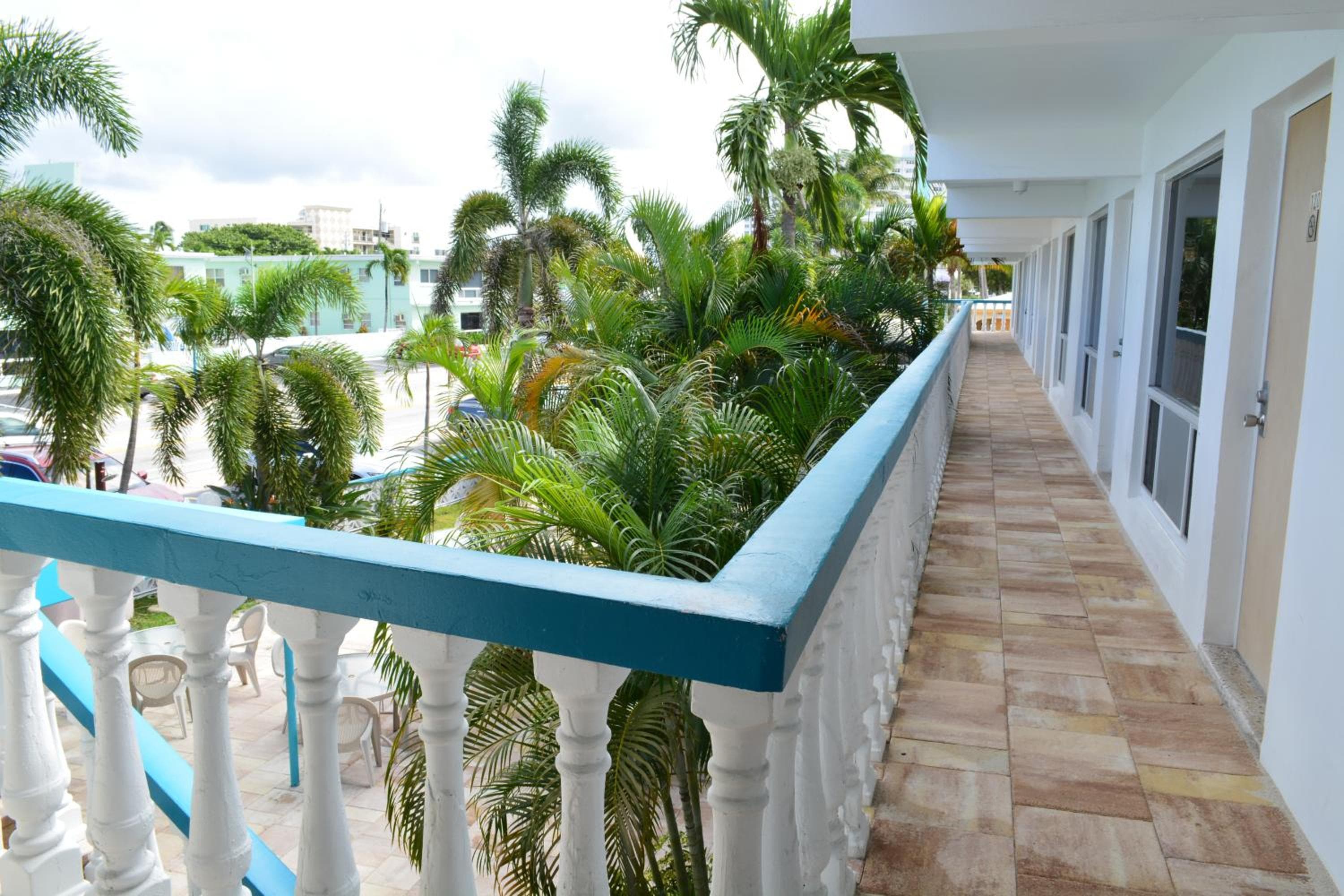 Horizon by the Sea Inn — 13