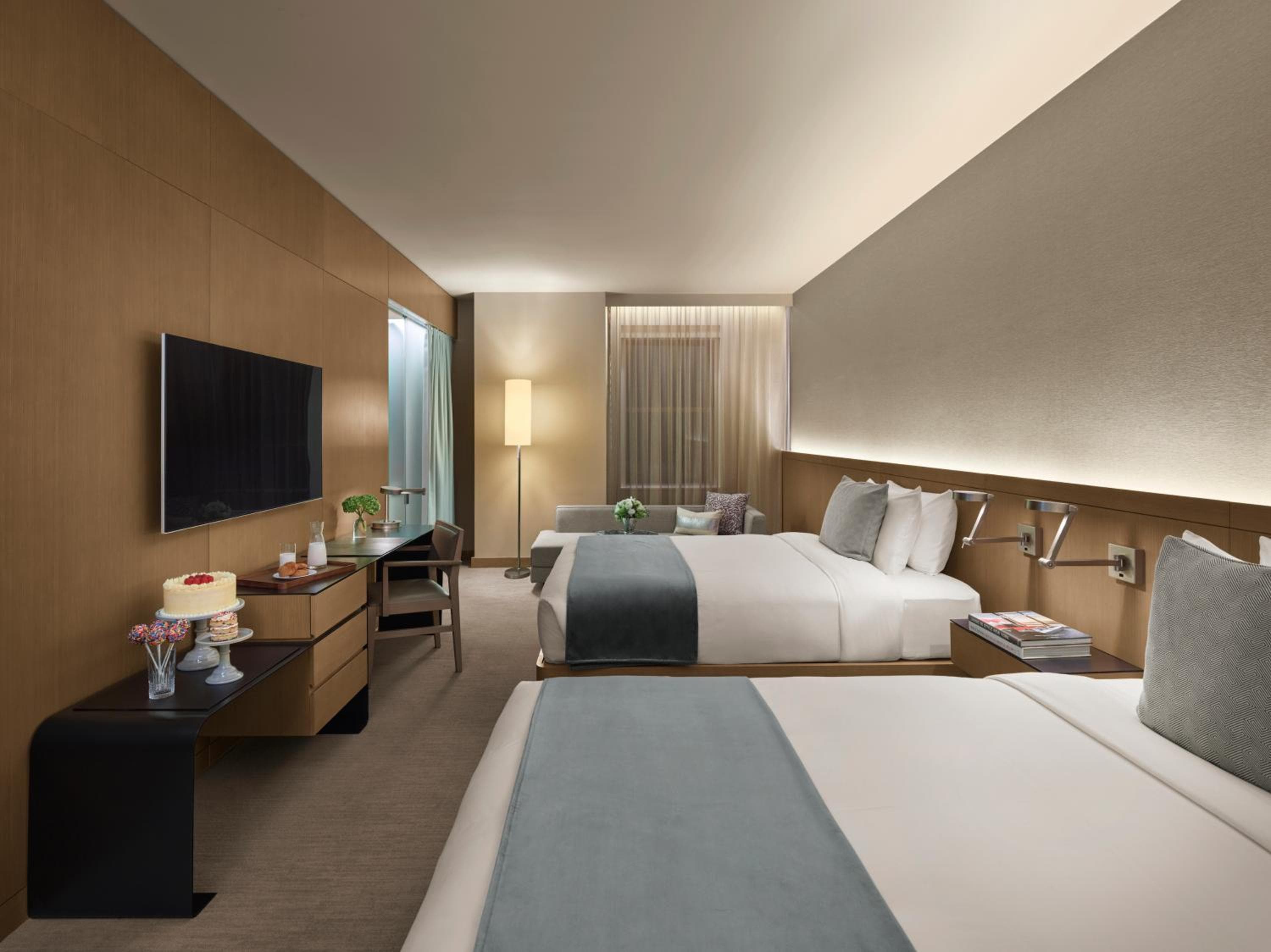 The Knickerbocker Hotel — 14