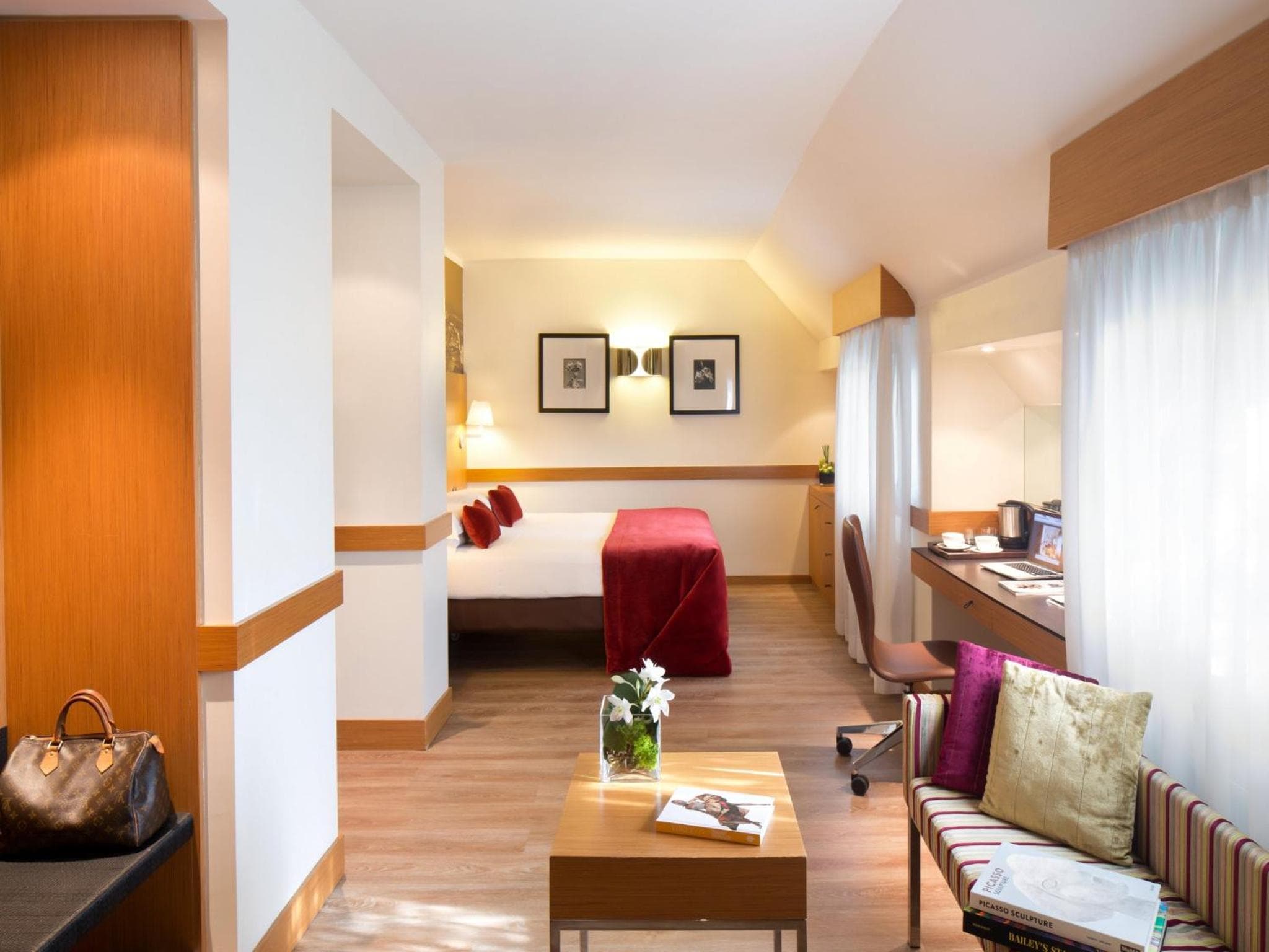 Starhotels Tourist — 18