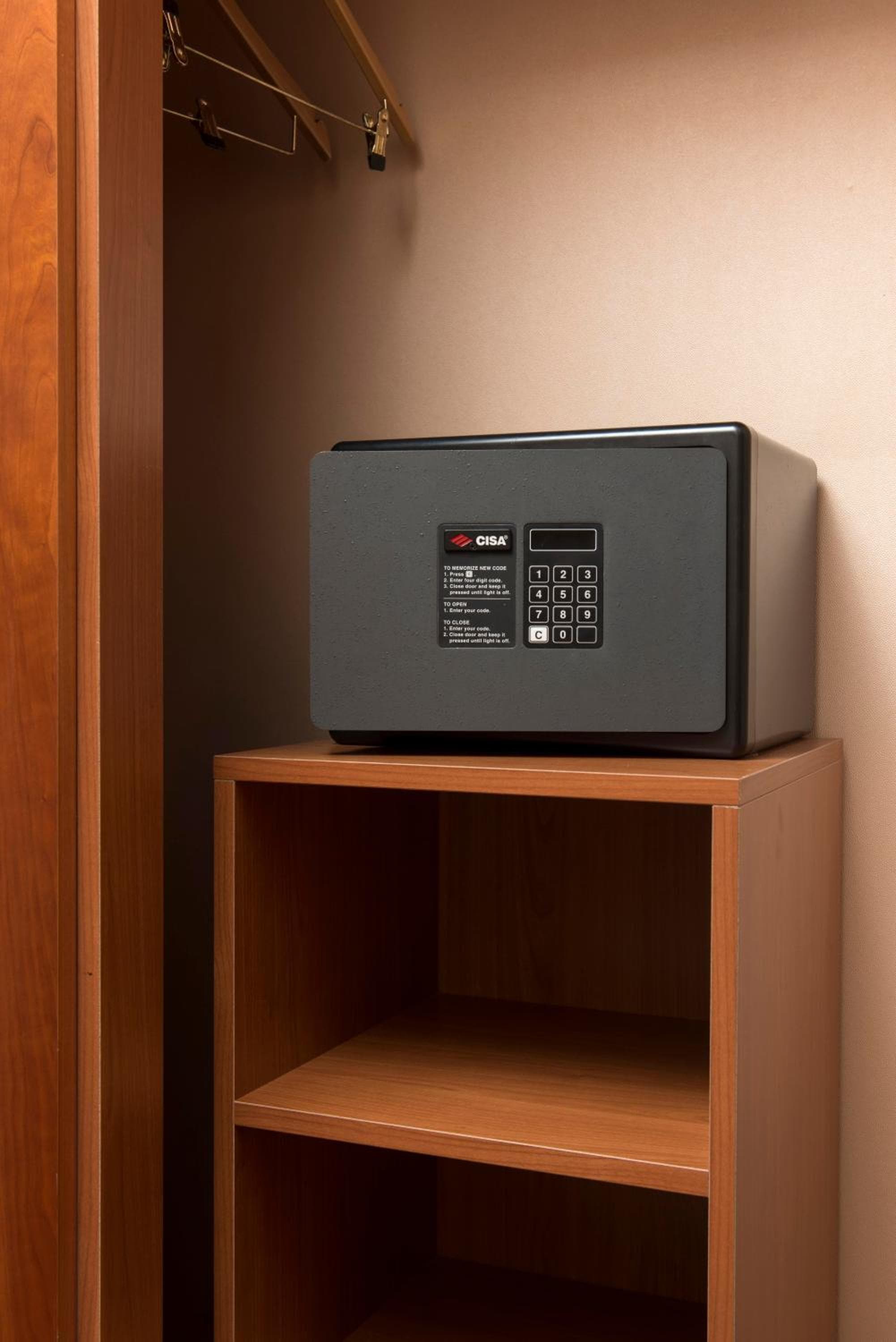 Hotel Berna hotel, Via Napo Torriani 18, Milan, Italy — photo 43