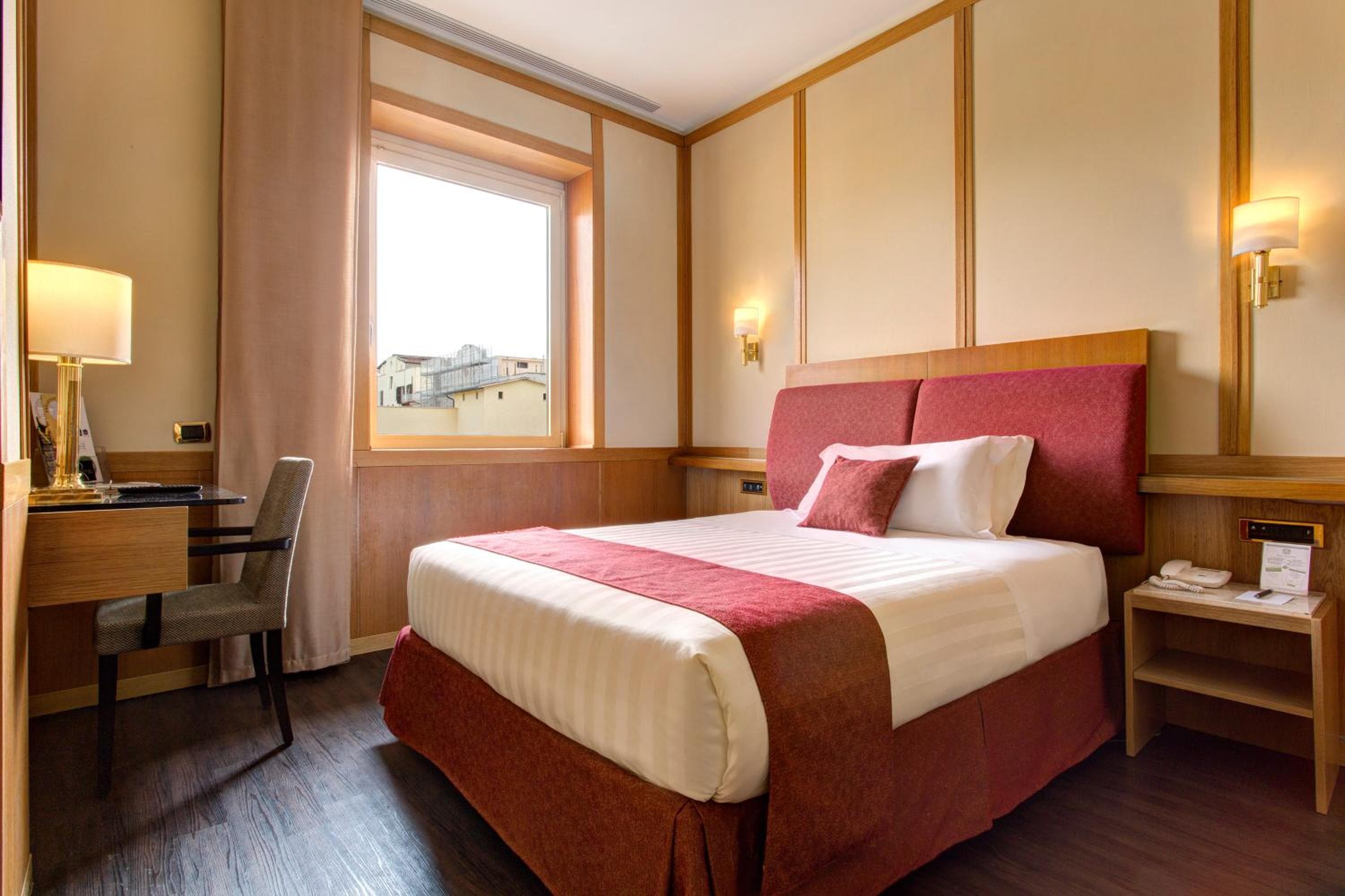 Hilton Garden Inn Rome Colosseum — 21