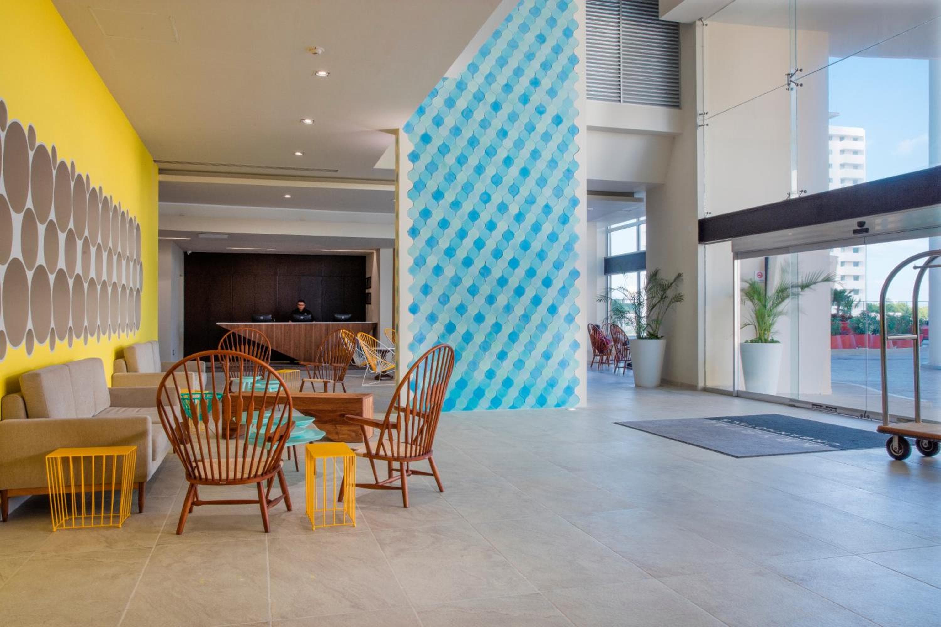 Krystal Urban Cancun & Beach Club — 2