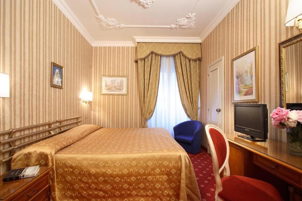 Hotel Eliseo — 11