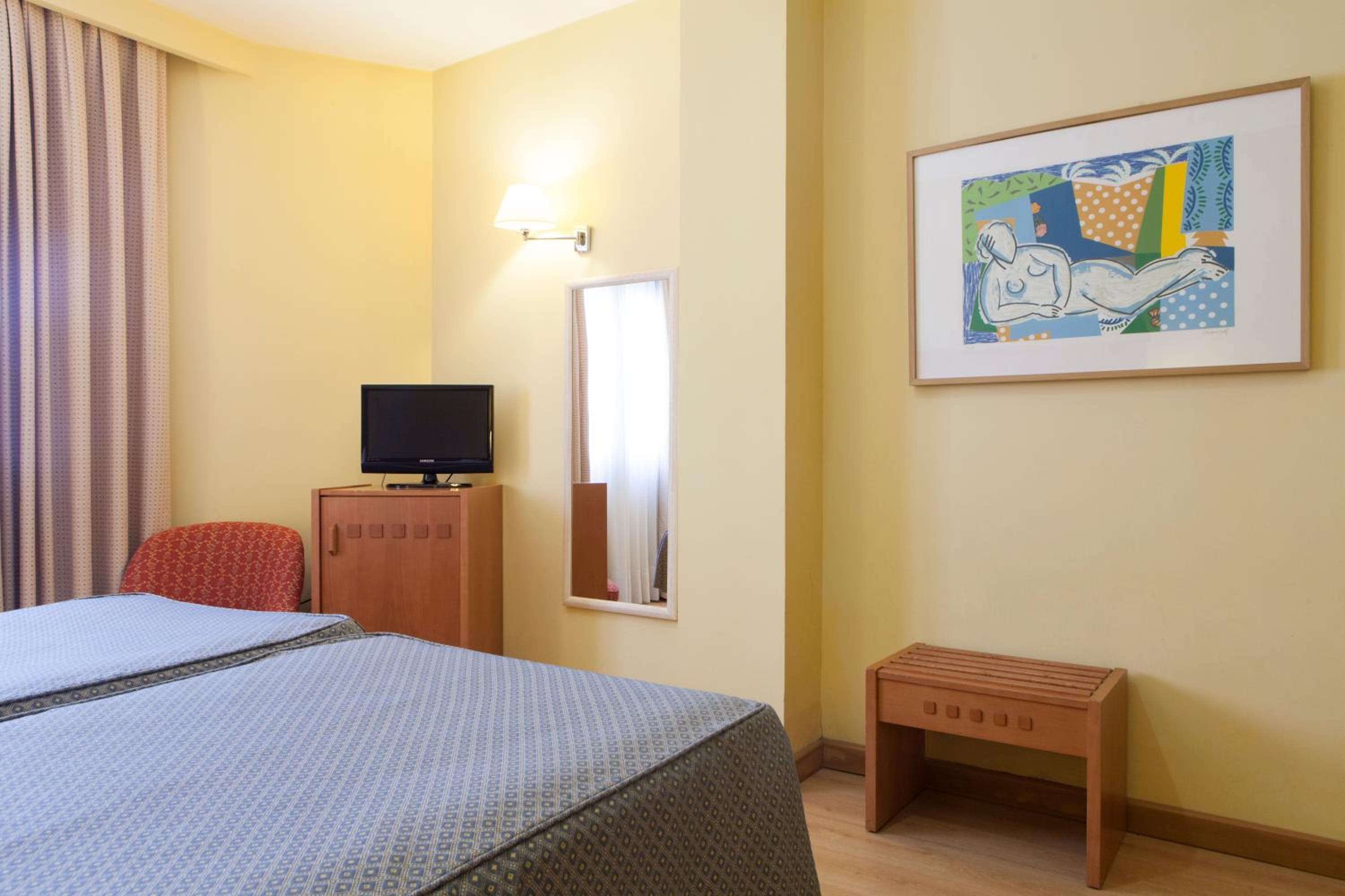 Hotel Cervantes — 17