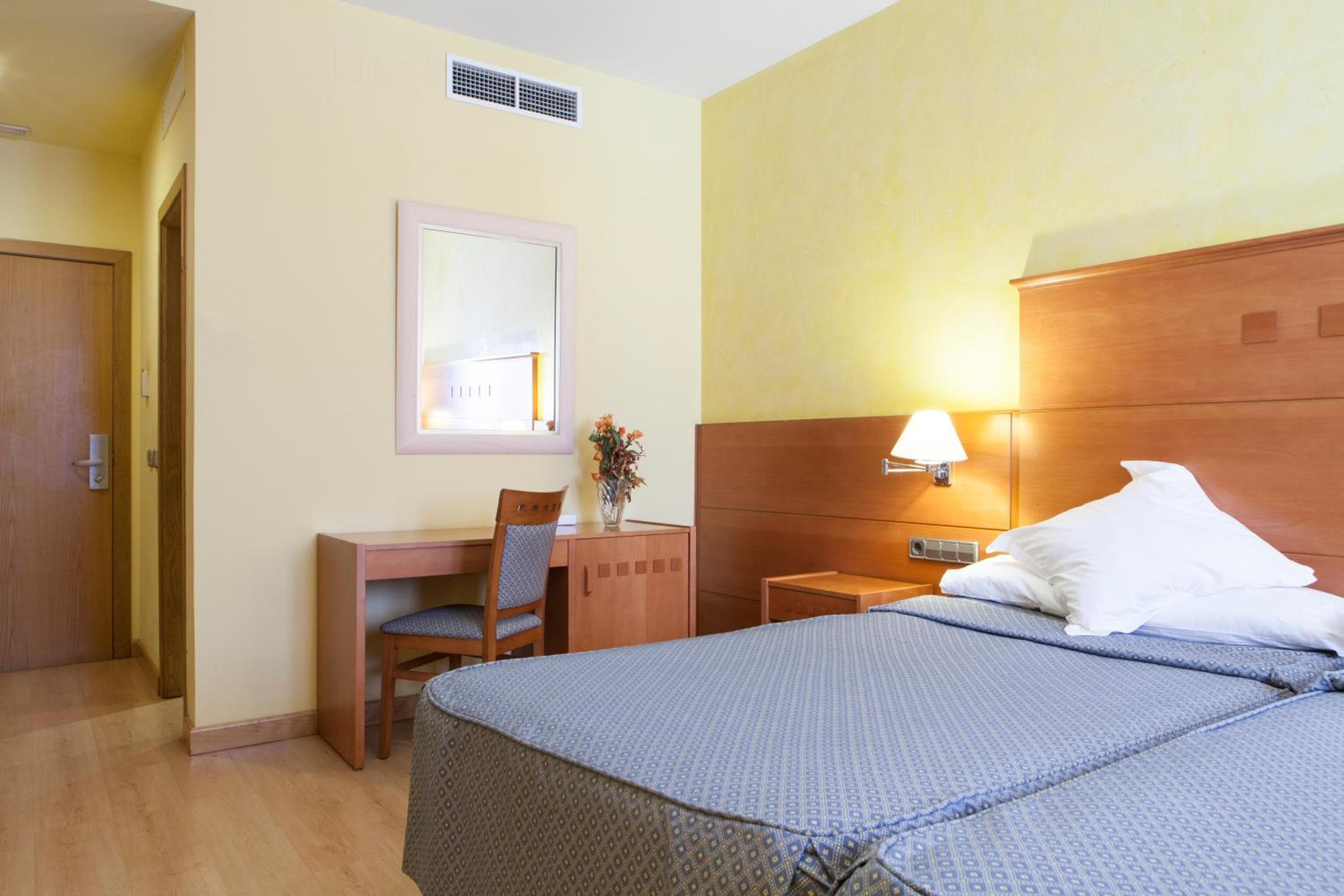 Hotel Cervantes — 18