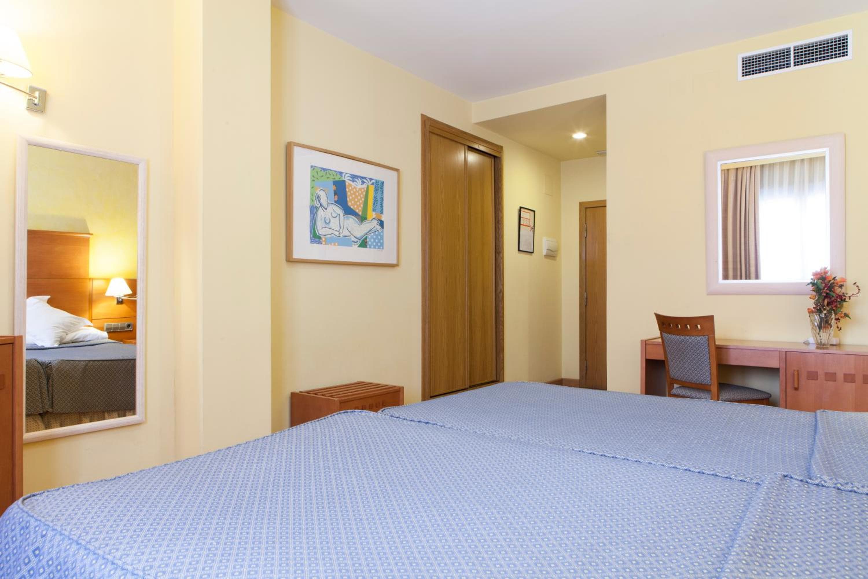 Hotel Cervantes — 19