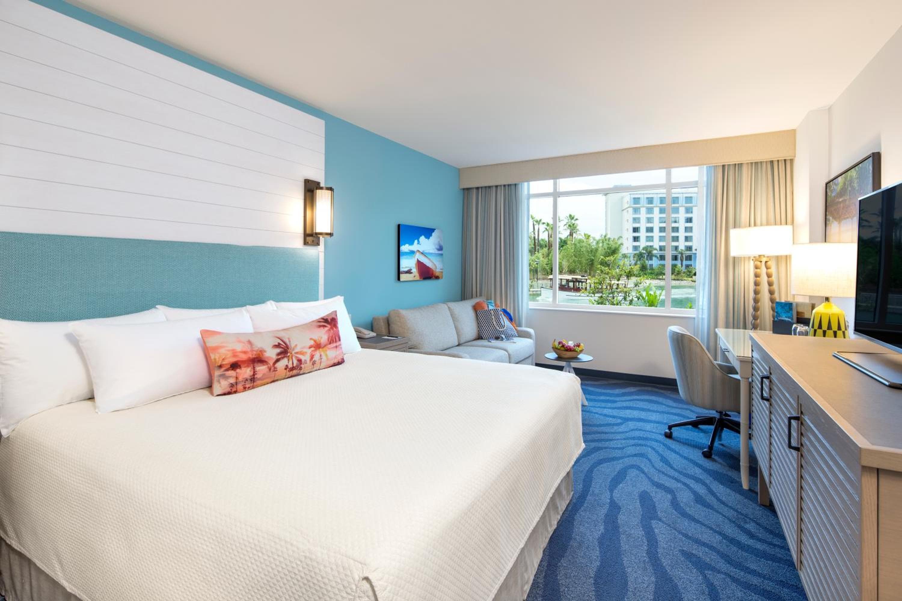 Universal's Loews Sapphire Falls Resort — 15