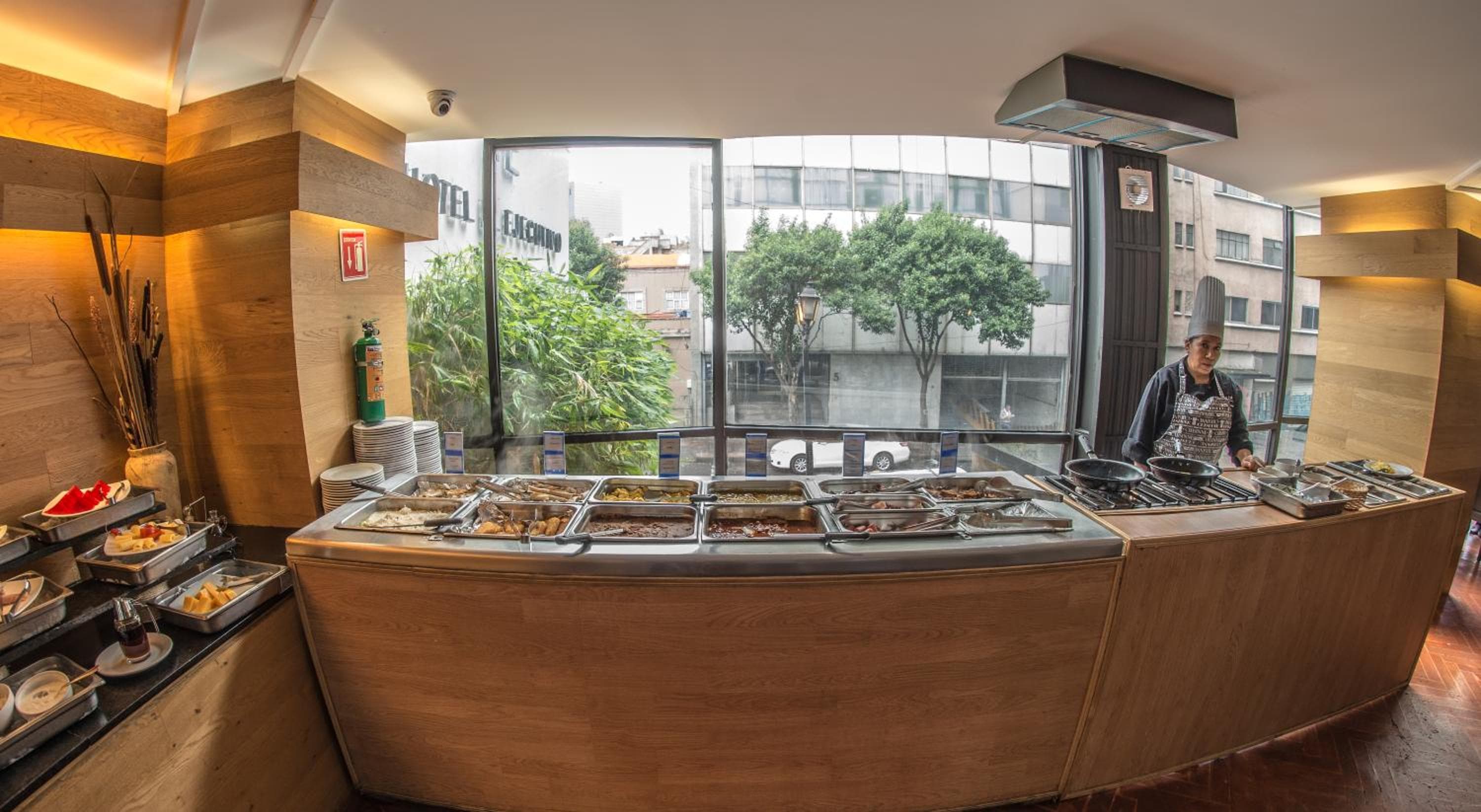 Hotel El Ejecutivo an der Reforma Avenue — 15