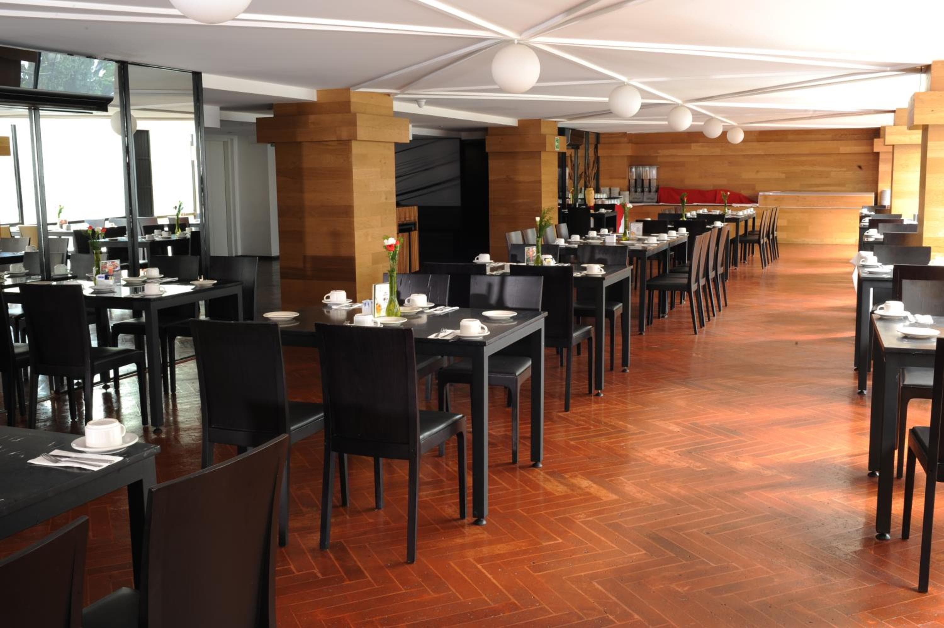 Hotel El Ejecutivo an der Reforma Avenue — 10