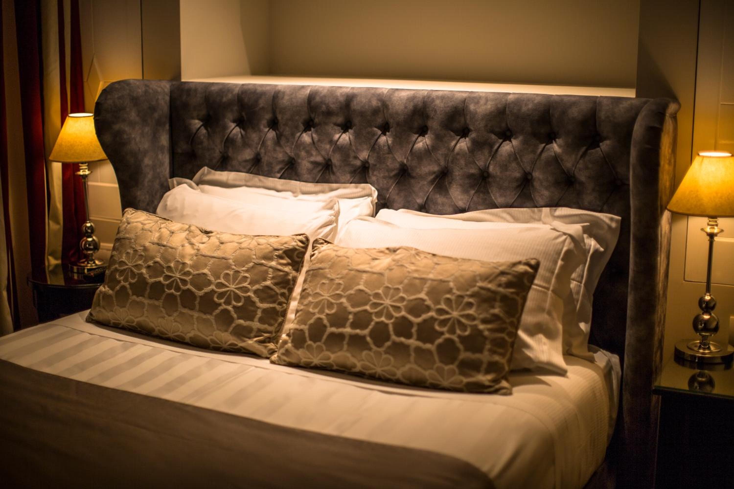 Hotel Monte Cenci — 12