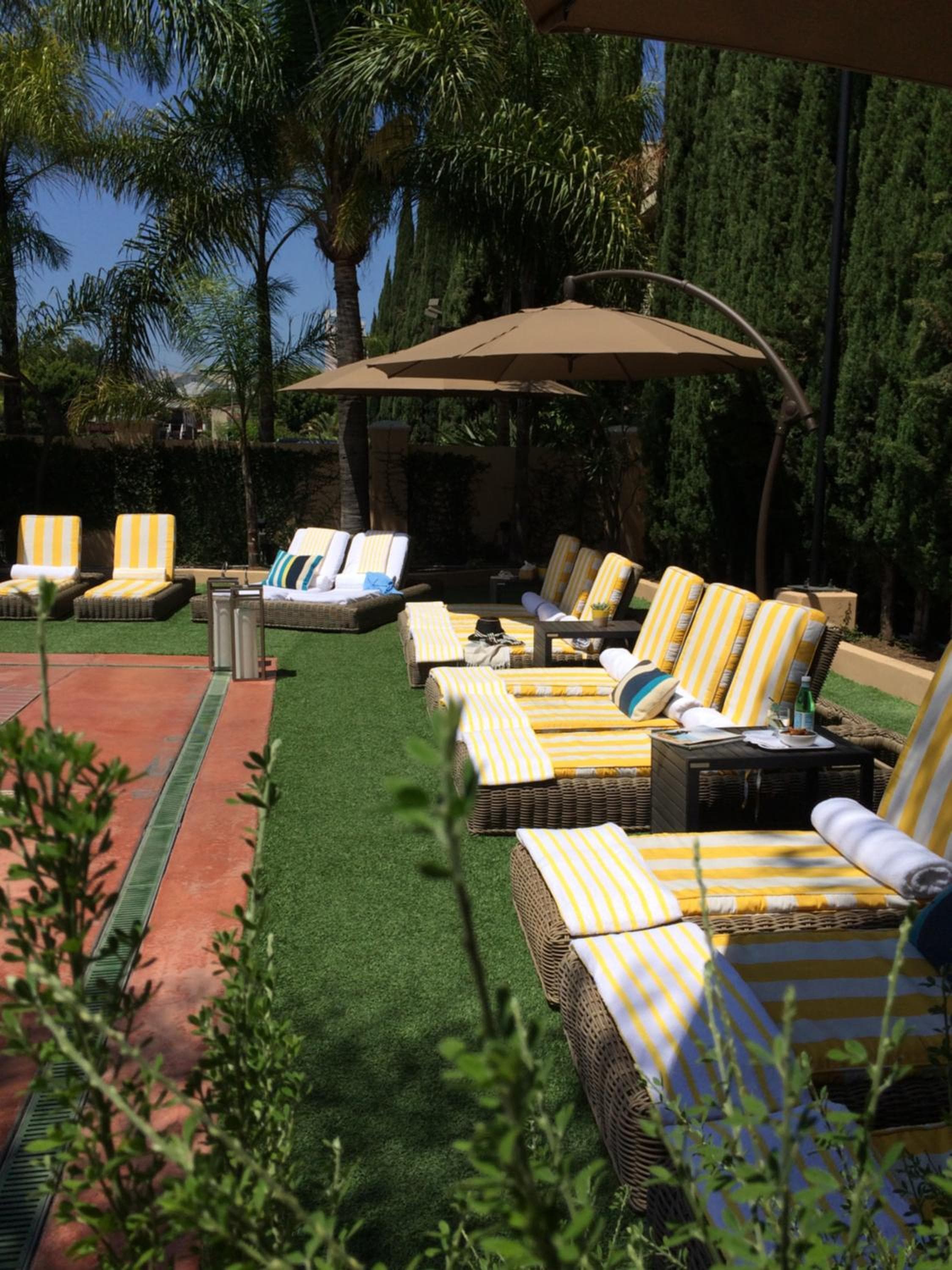 Hollywood Hotel — 2