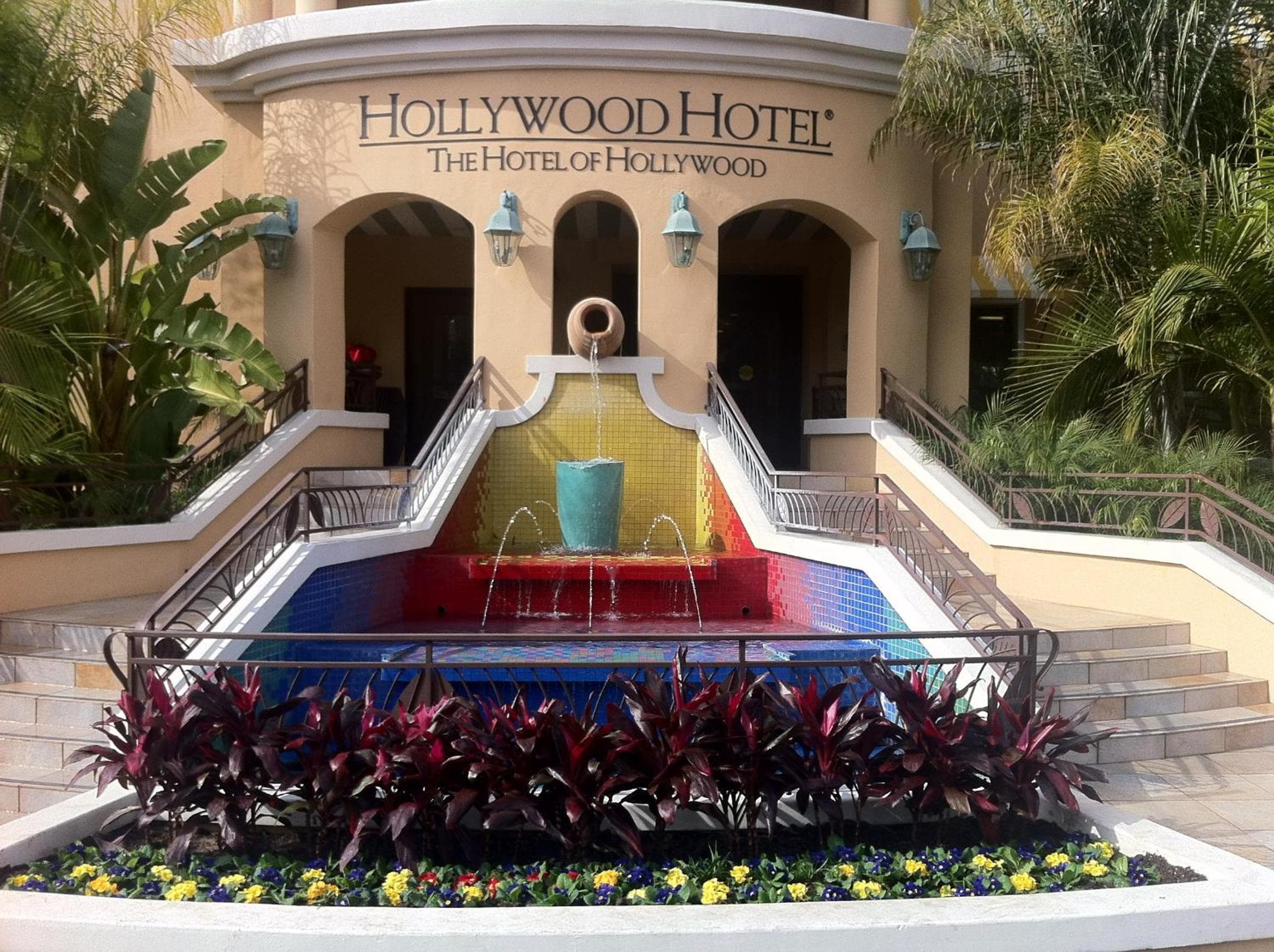 Hollywood Hotel — 20